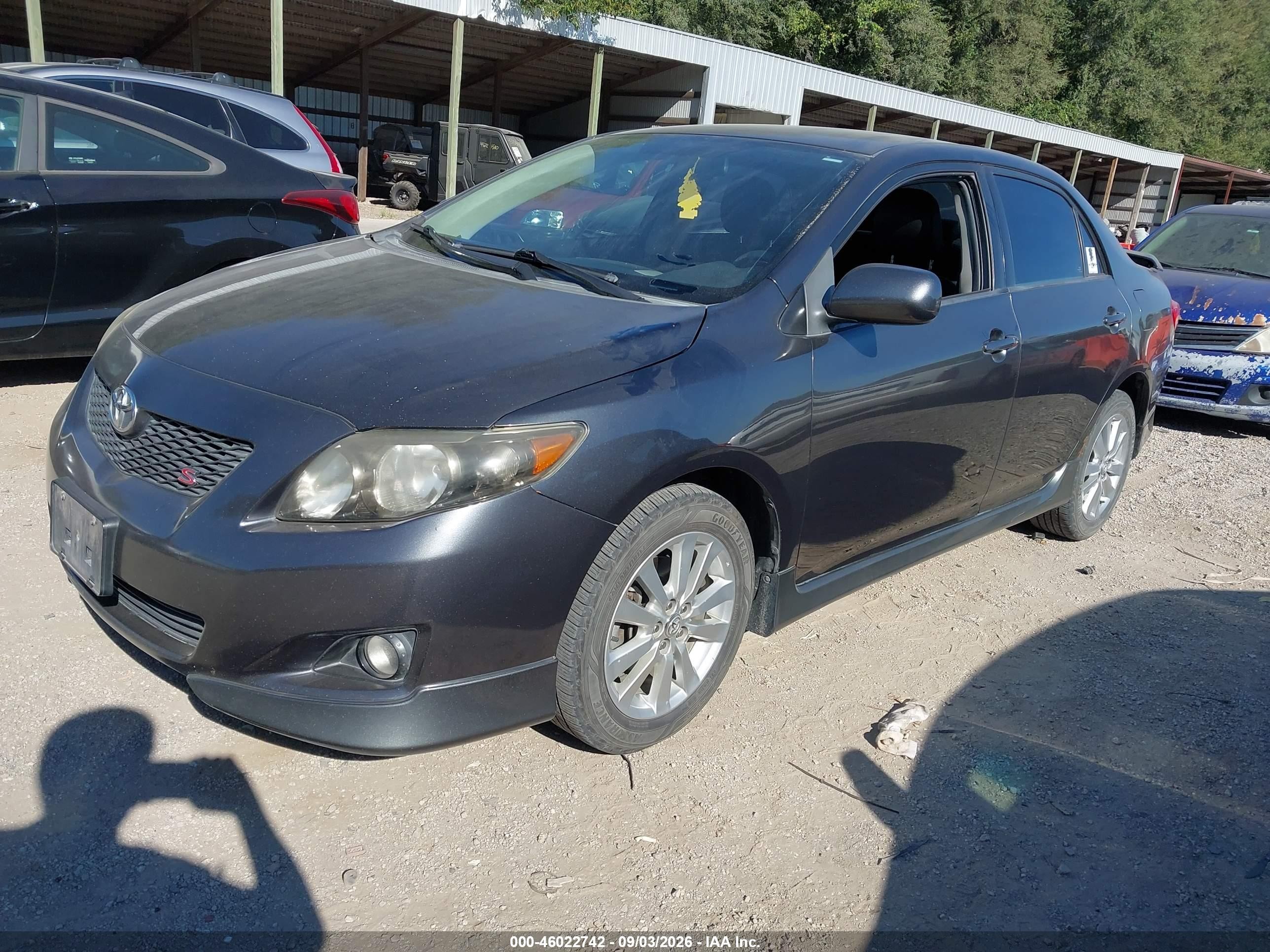 2010 Toyota Corolla S Серый vin: 1NXBU4EE2AZ372566