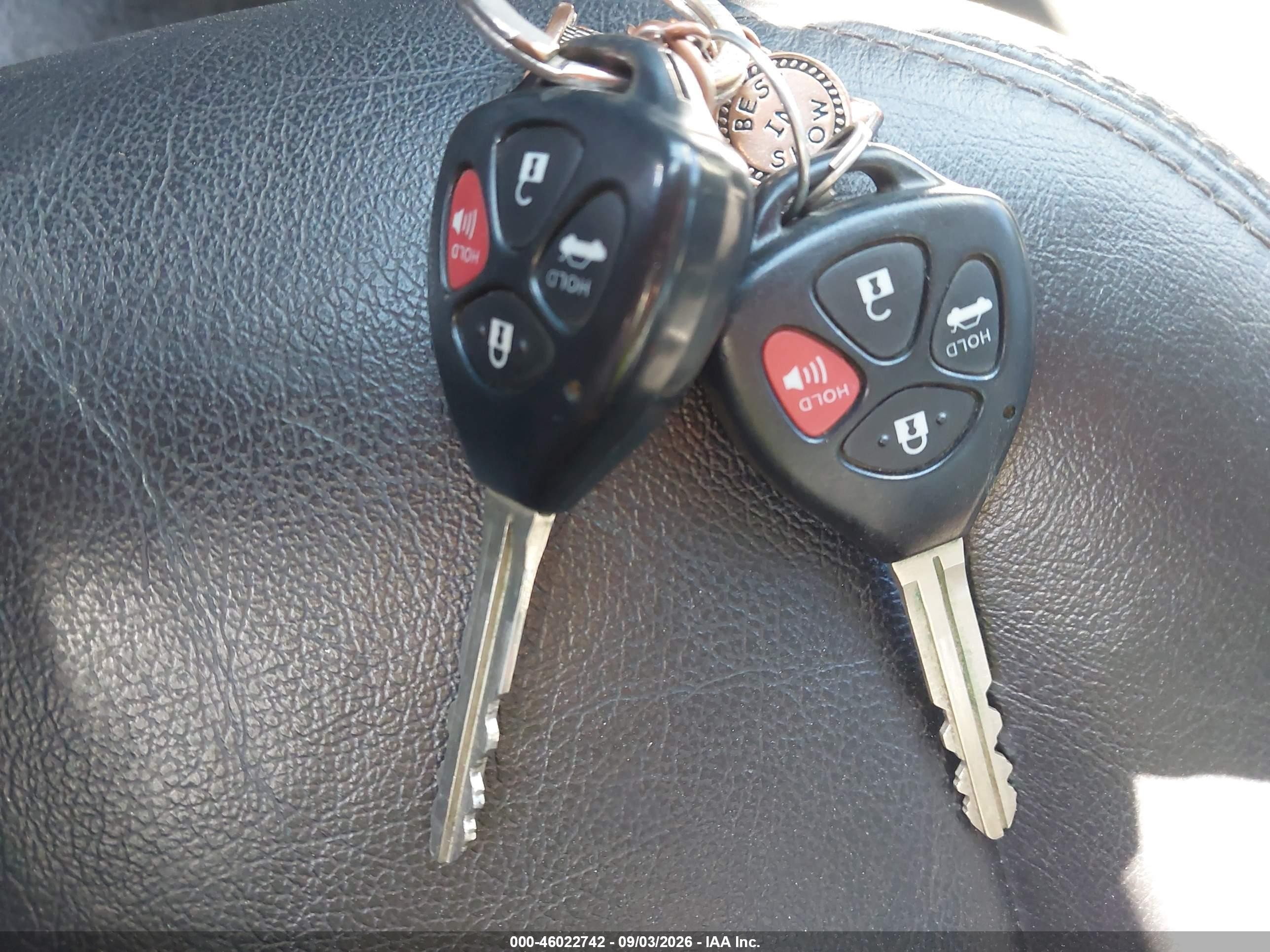 2010 Toyota Corolla S Серый vin: 1NXBU4EE2AZ372566