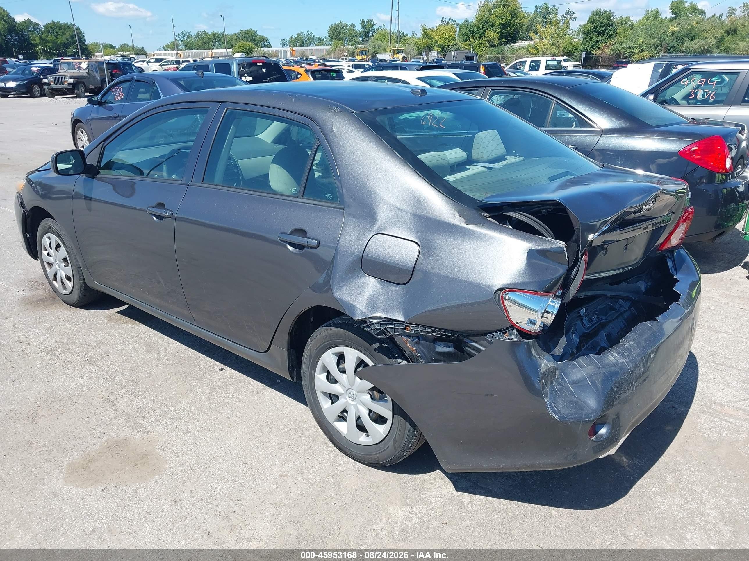 2010 Toyota Corolla Le Gray vin: 1NXBU4EE2AZ372745