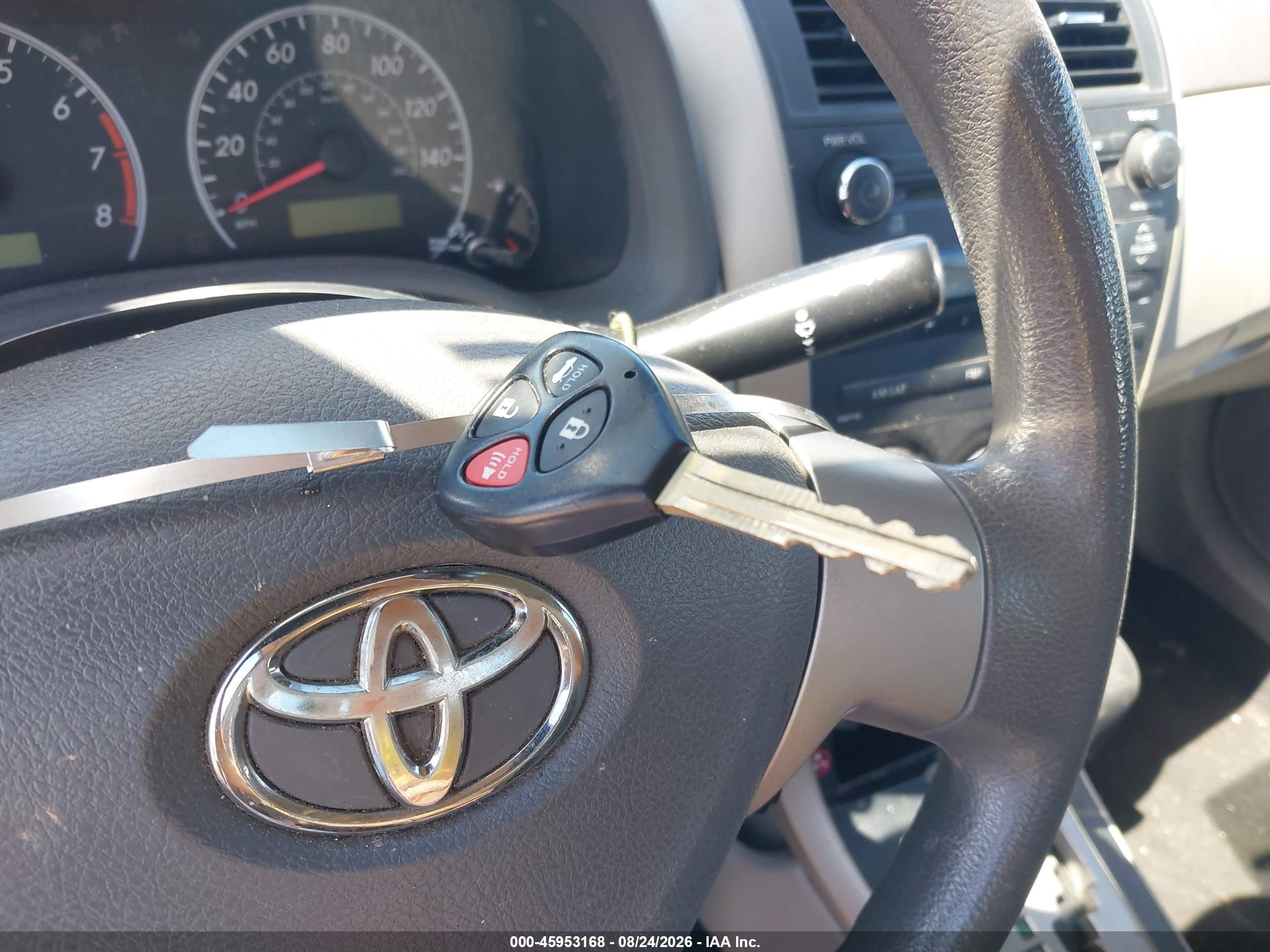 2010 Toyota Corolla Le Gray vin: 1NXBU4EE2AZ372745
