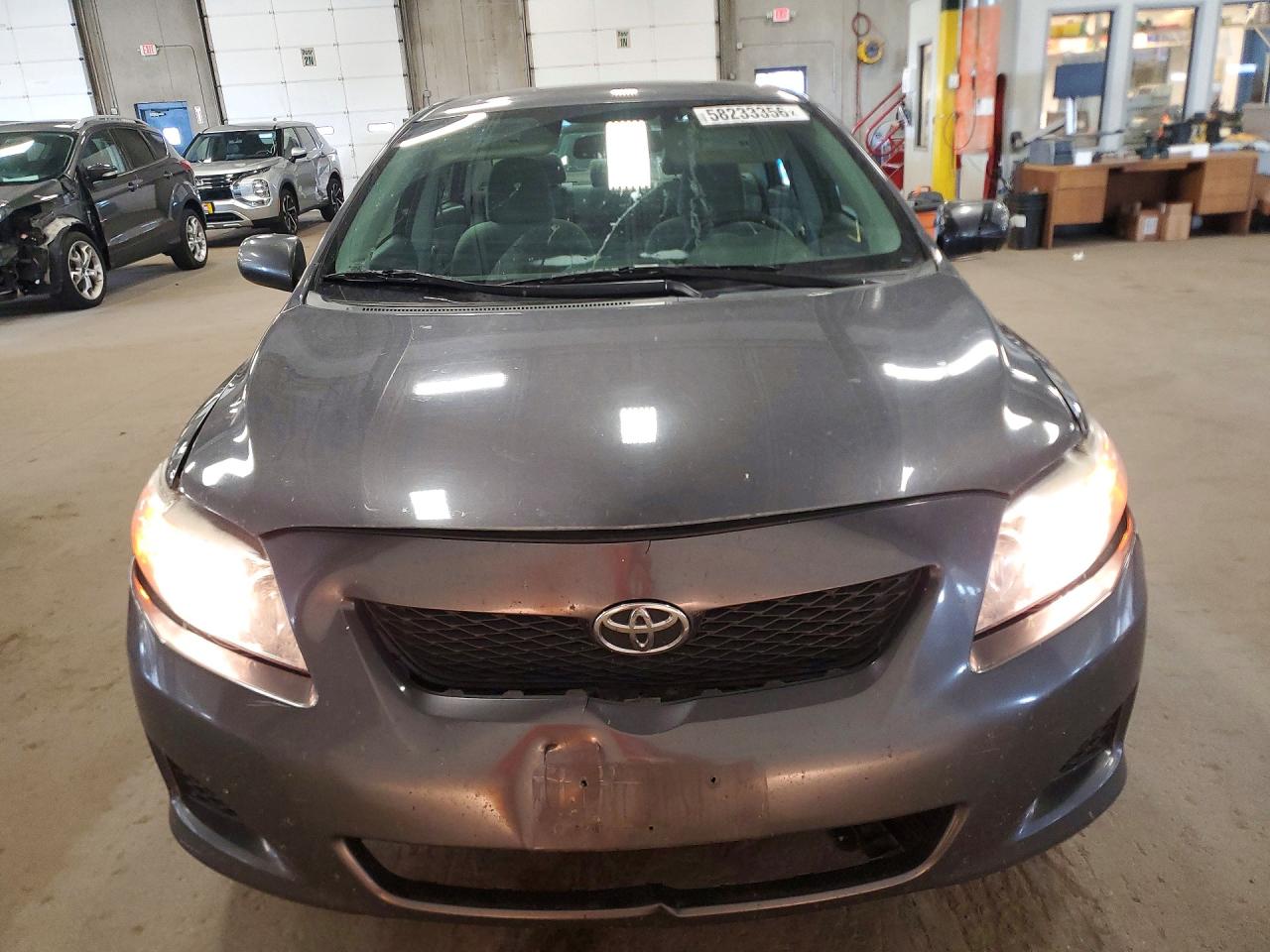 2010 Toyota Corolla Le Gray vin: 1NXBU4EE3AZ178418