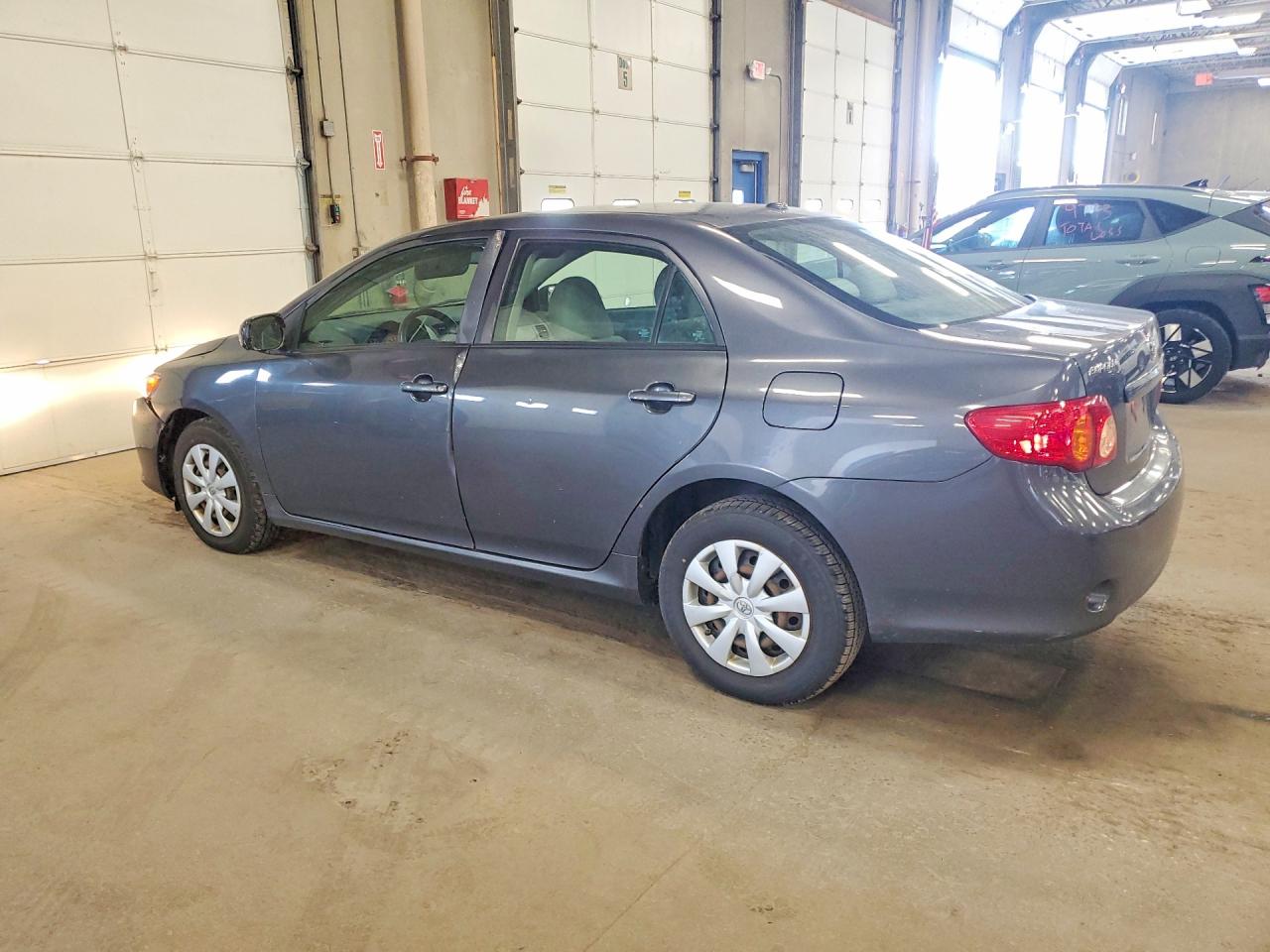 2010 Toyota Corolla Le Gray vin: 1NXBU4EE3AZ178418