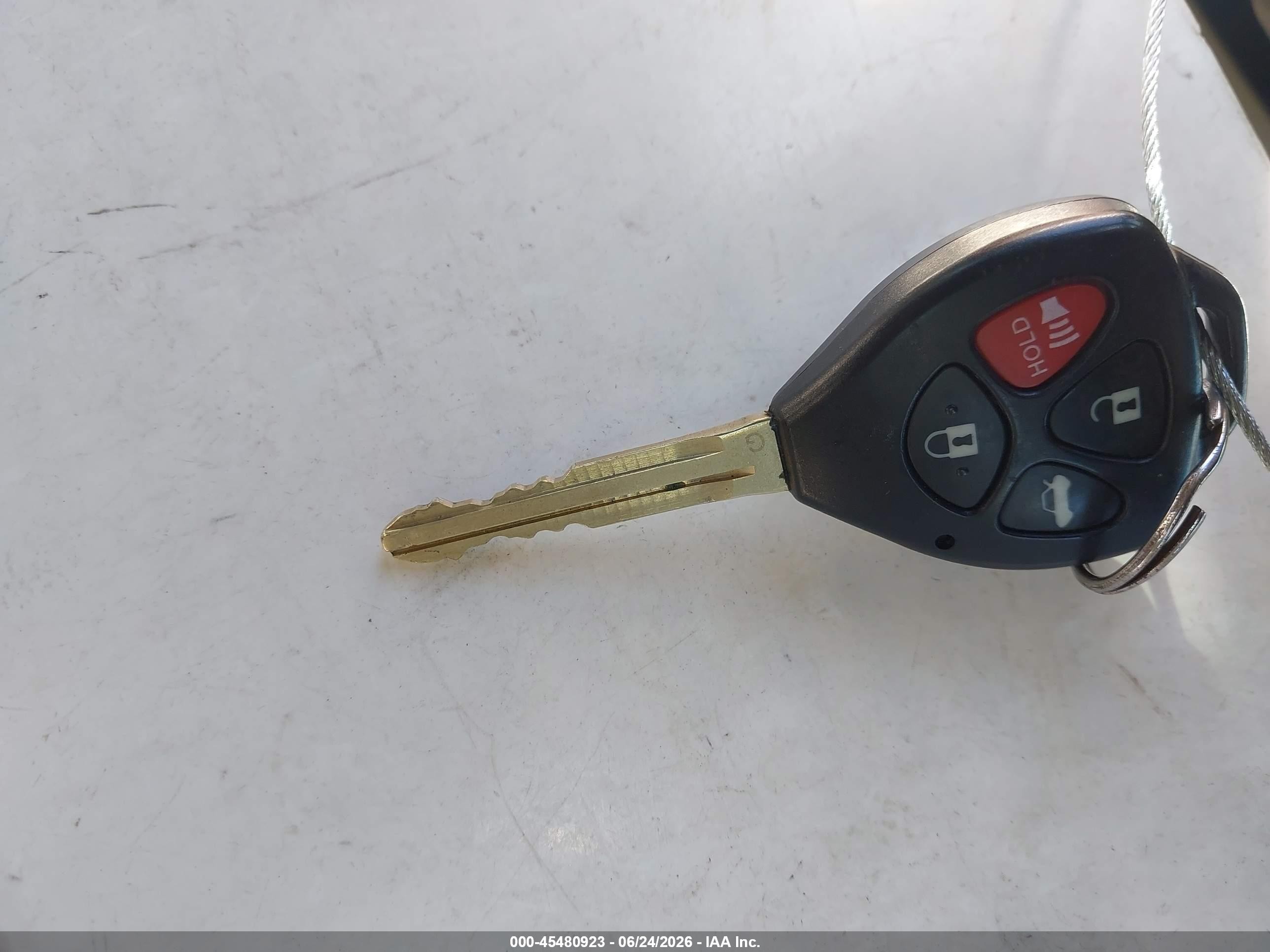2010 Toyota Corolla Le White vin: 1NXBU4EE3AZ179634