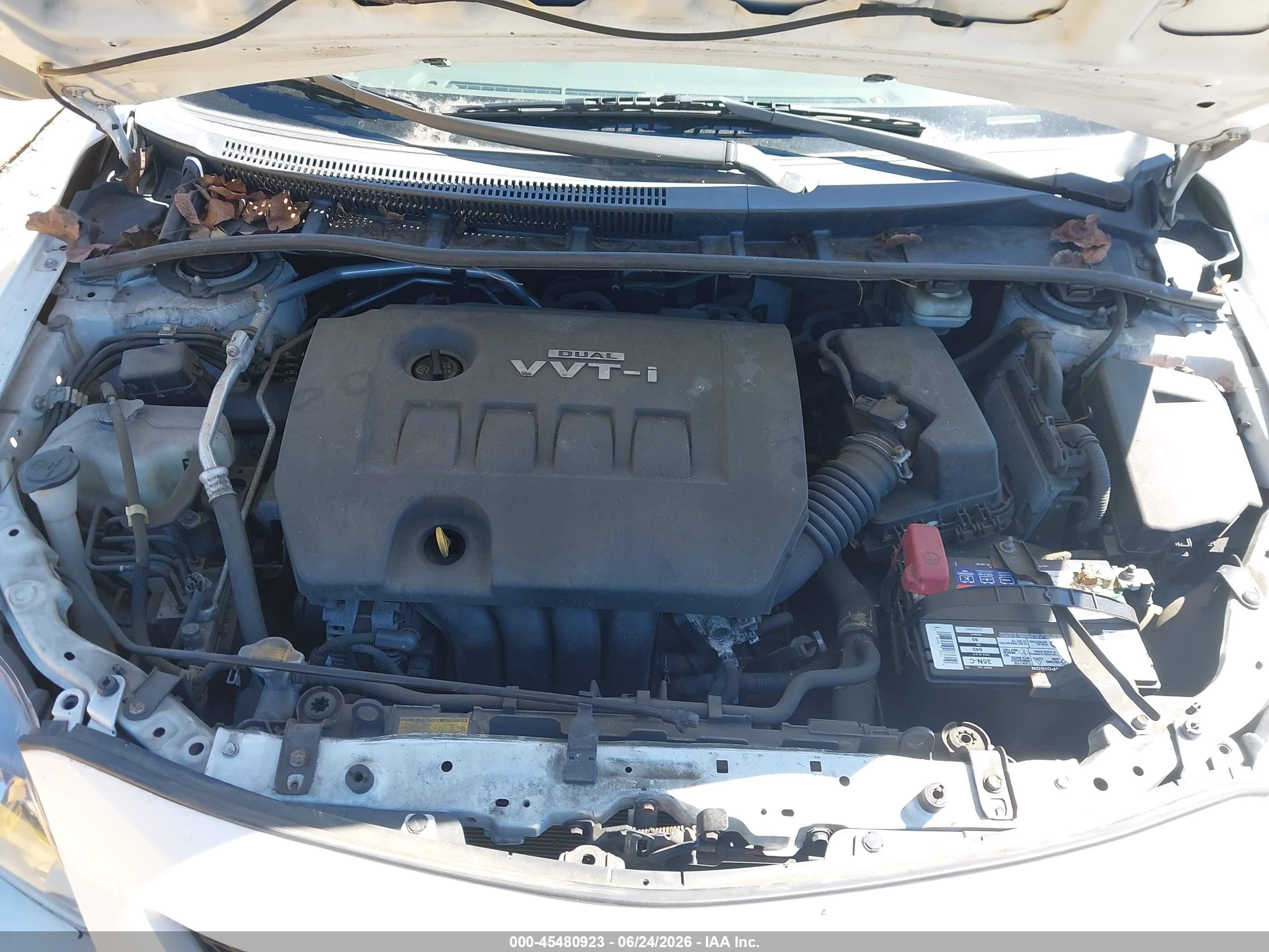 2010 Toyota Corolla Le White vin: 1NXBU4EE3AZ179634