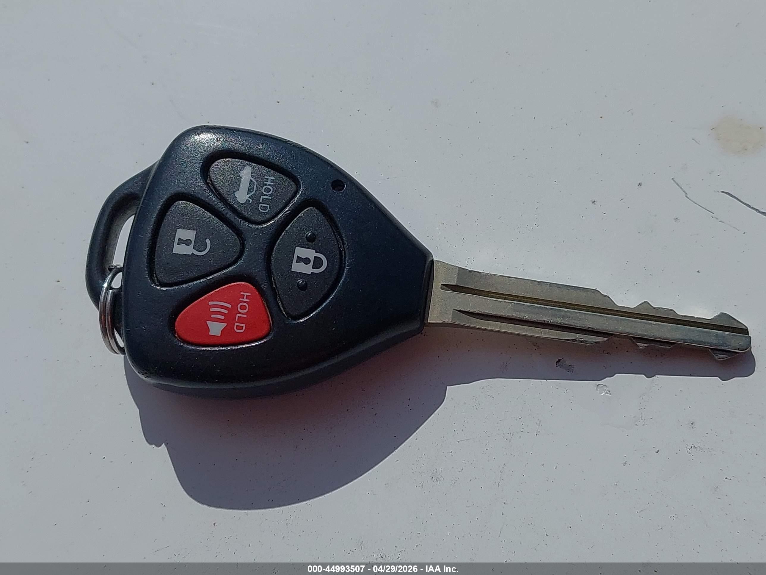 2010 Toyota Corolla Le White vin: 1NXBU4EE3AZ186597