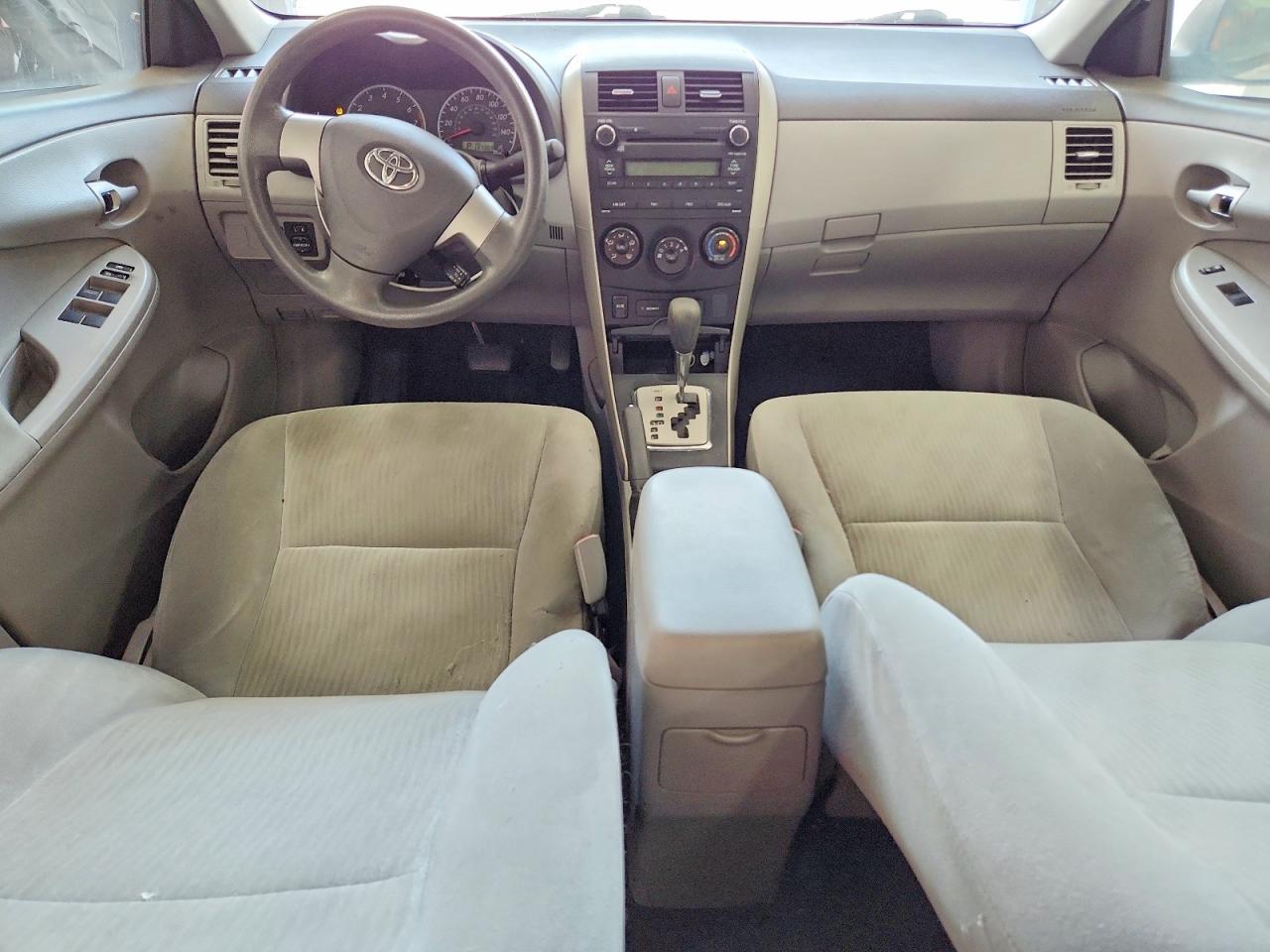 2010 Toyota Corolla Le White vin: 1NXBU4EE3AZ195042