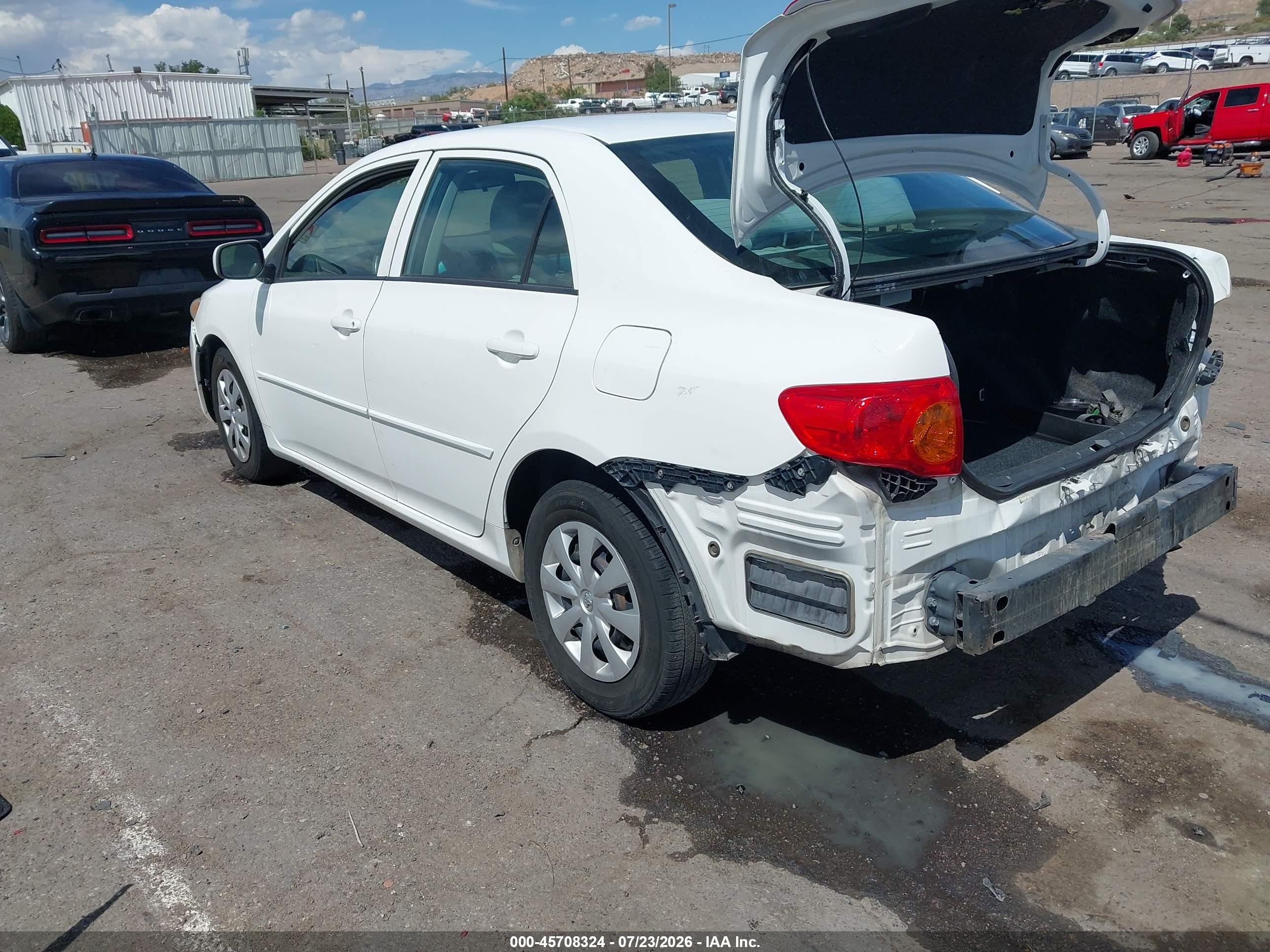 2010 Toyota Corolla Le White vin: 1NXBU4EE3AZ199723