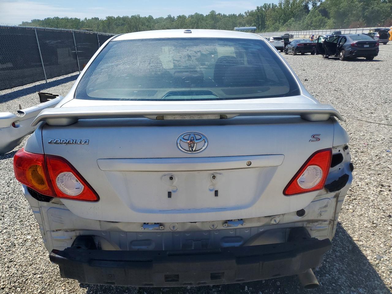 2010 Toyota Corolla S Silver vin: 1NXBU4EE3AZ205357