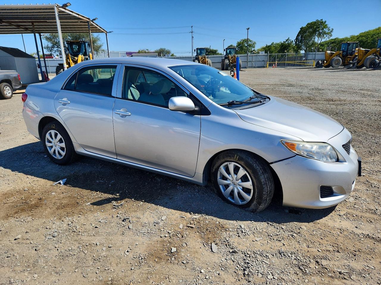 2010 Toyota Corolla Le Silver vin: 1NXBU4EE3AZ208162