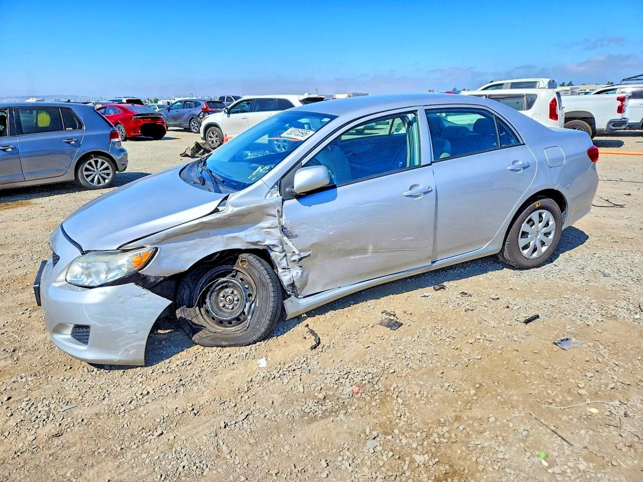 2010 Toyota Corolla Le Silver vin: 1NXBU4EE3AZ208162