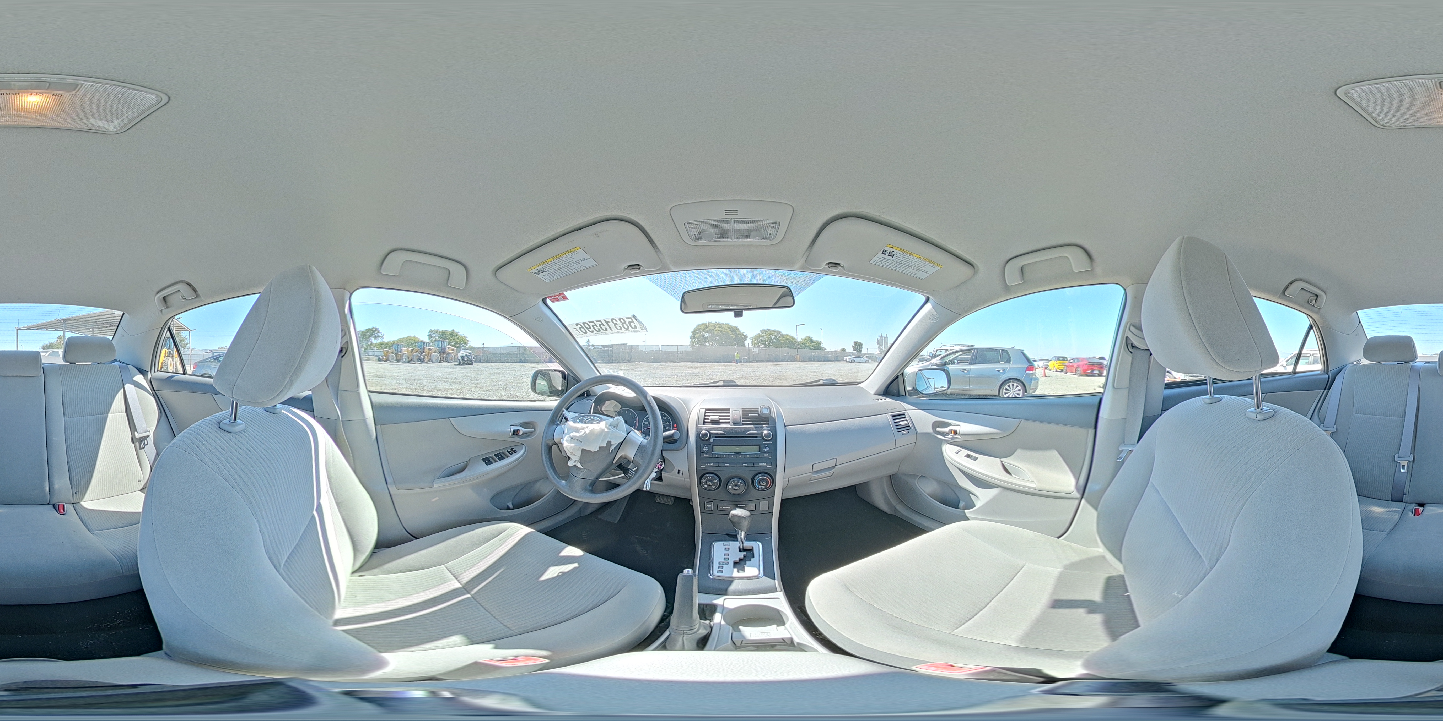 2010 Toyota Corolla Le Silver vin: 1NXBU4EE3AZ208162
