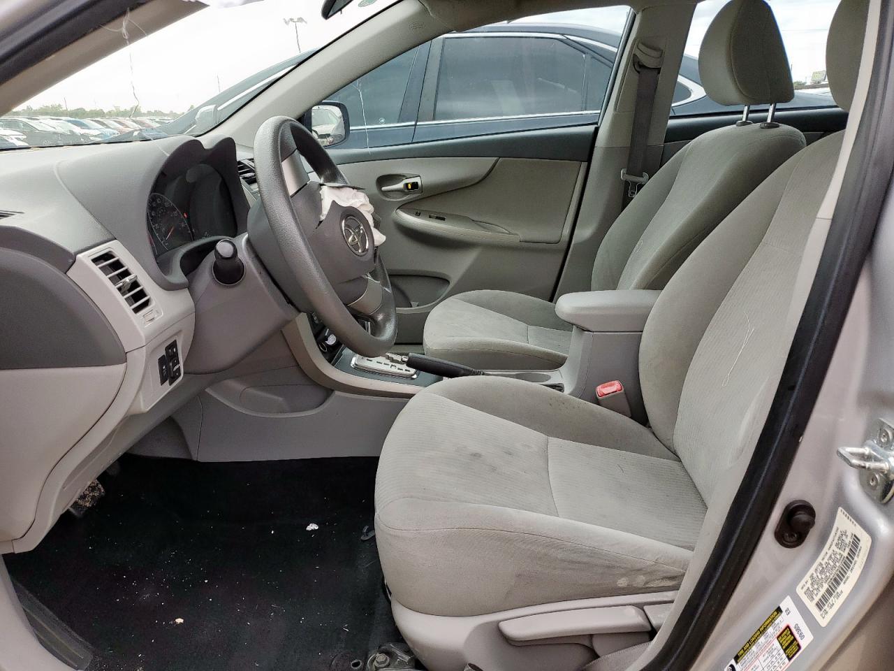 2010 Toyota Corolla Base Silver vin: 1NXBU4EE3AZ215399