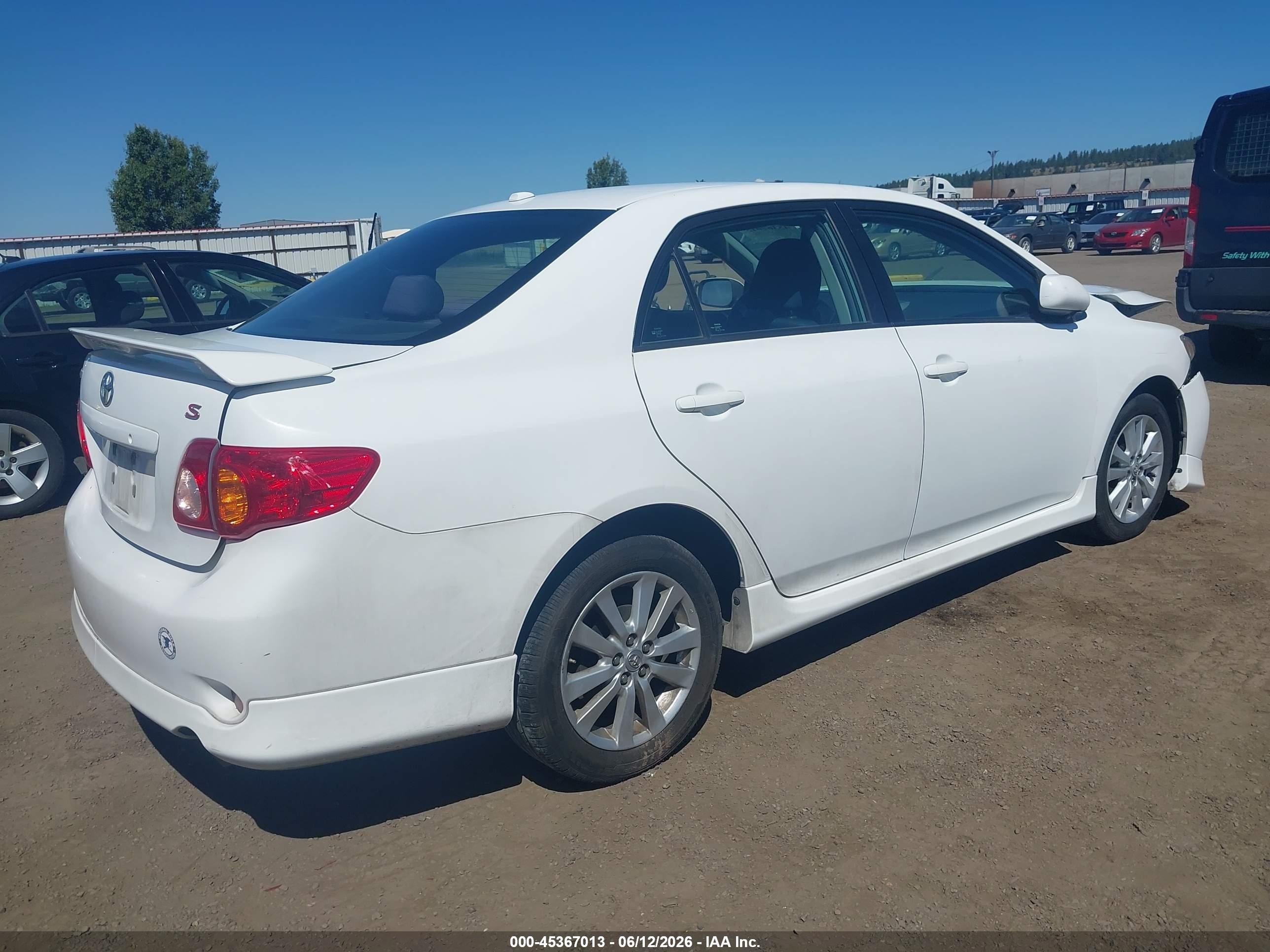 2010 Toyota Corolla S White vin: 1NXBU4EE3AZ217816