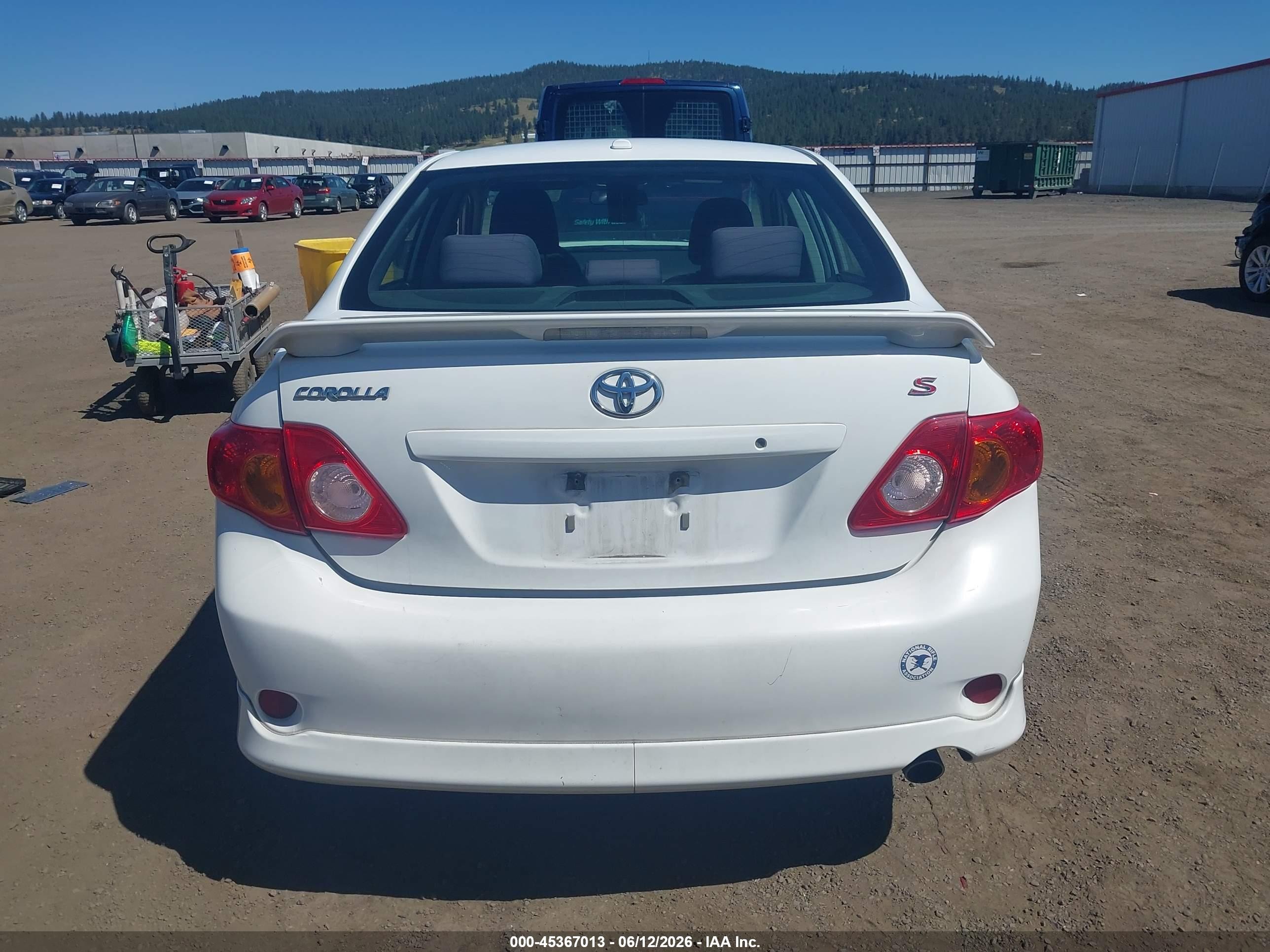 2010 Toyota Corolla S White vin: 1NXBU4EE3AZ217816