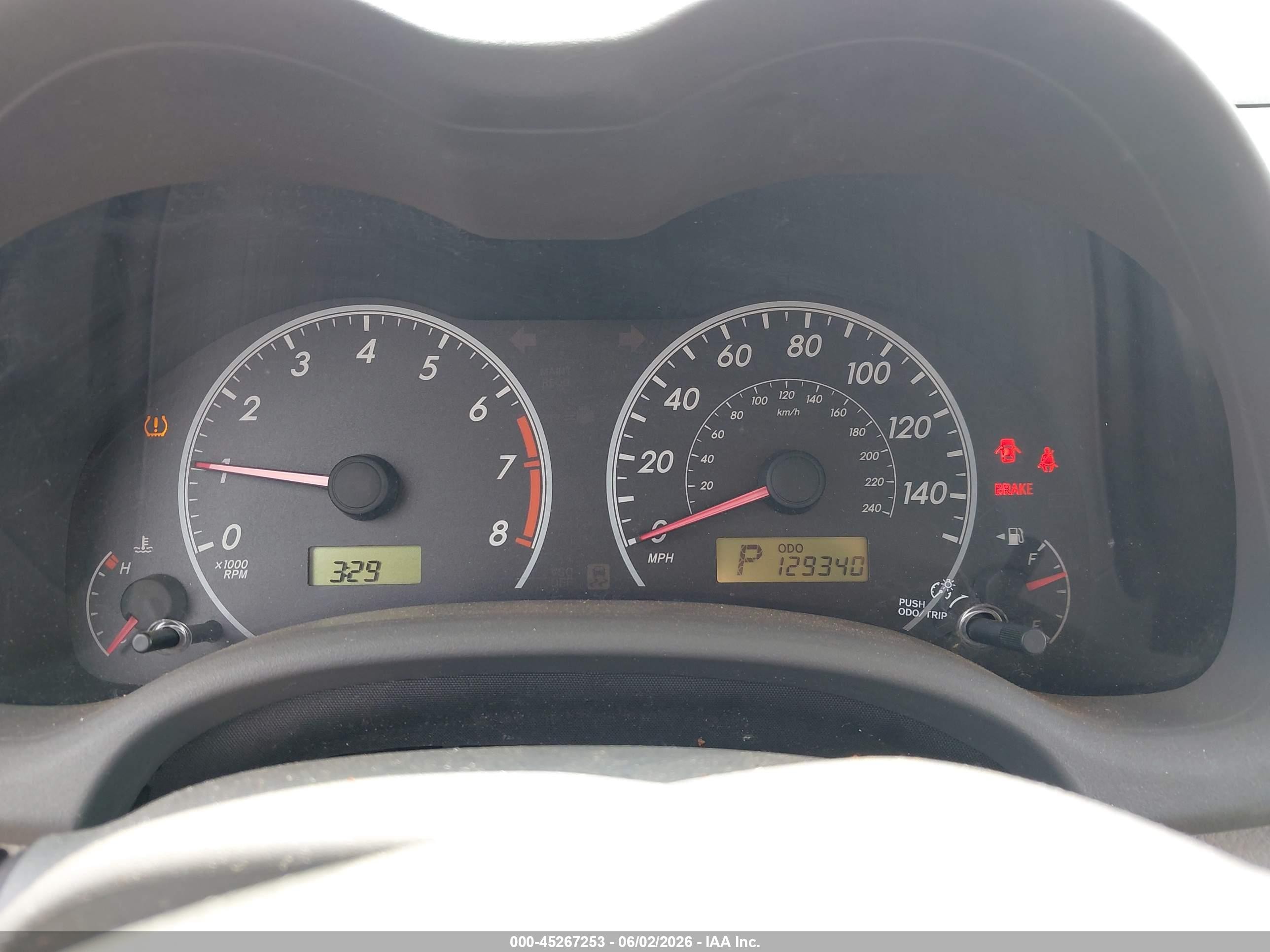 2010 Toyota Corolla Le Серебряный vin: 1NXBU4EE3AZ218688
