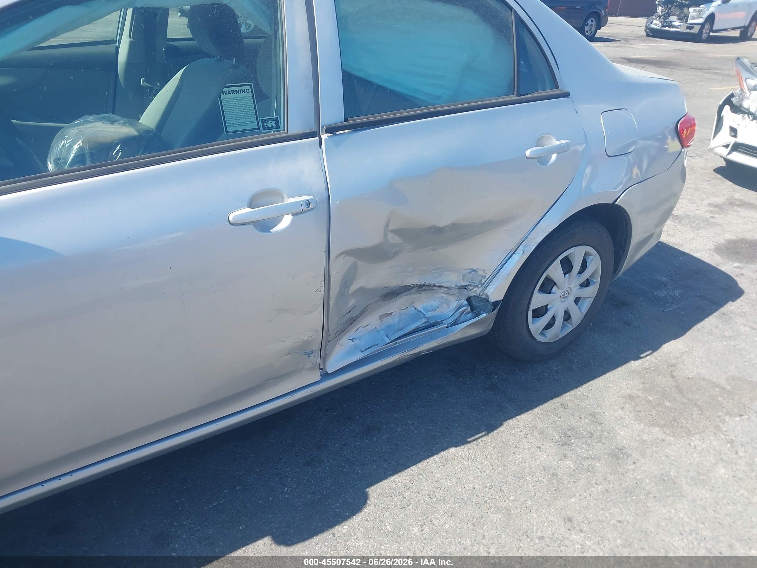2010 Toyota Corolla   Silver vin: 1NXBU4EE3AZ223583