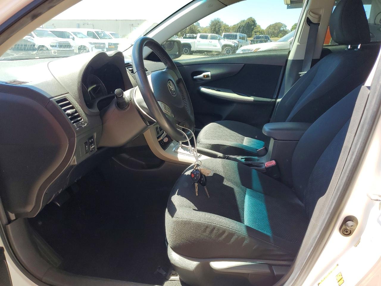 2010 Toyota Corolla S White vin: 1NXBU4EE3AZ225110