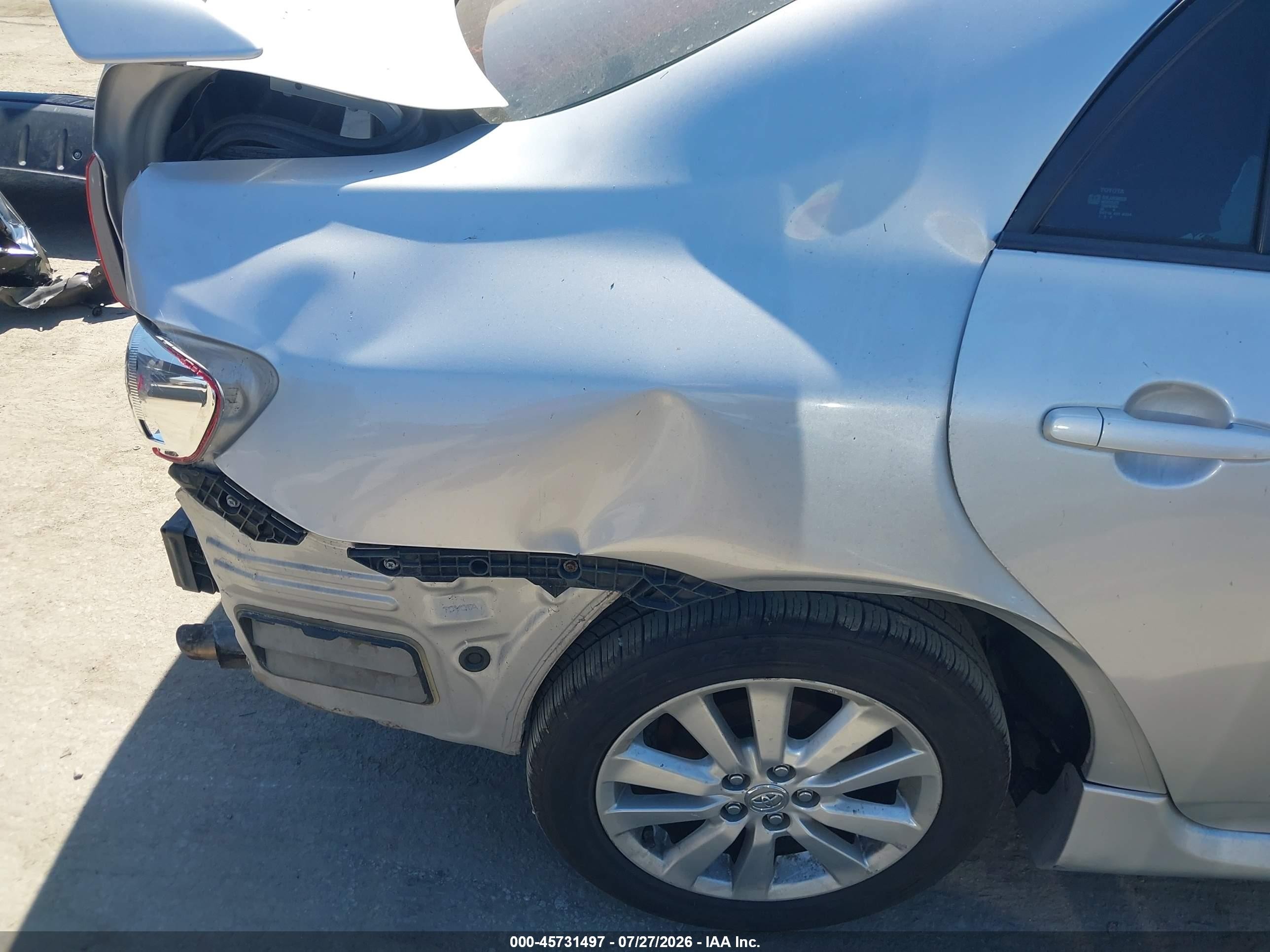 2010 Toyota Corolla S Silver vin: 1NXBU4EE3AZ231215
