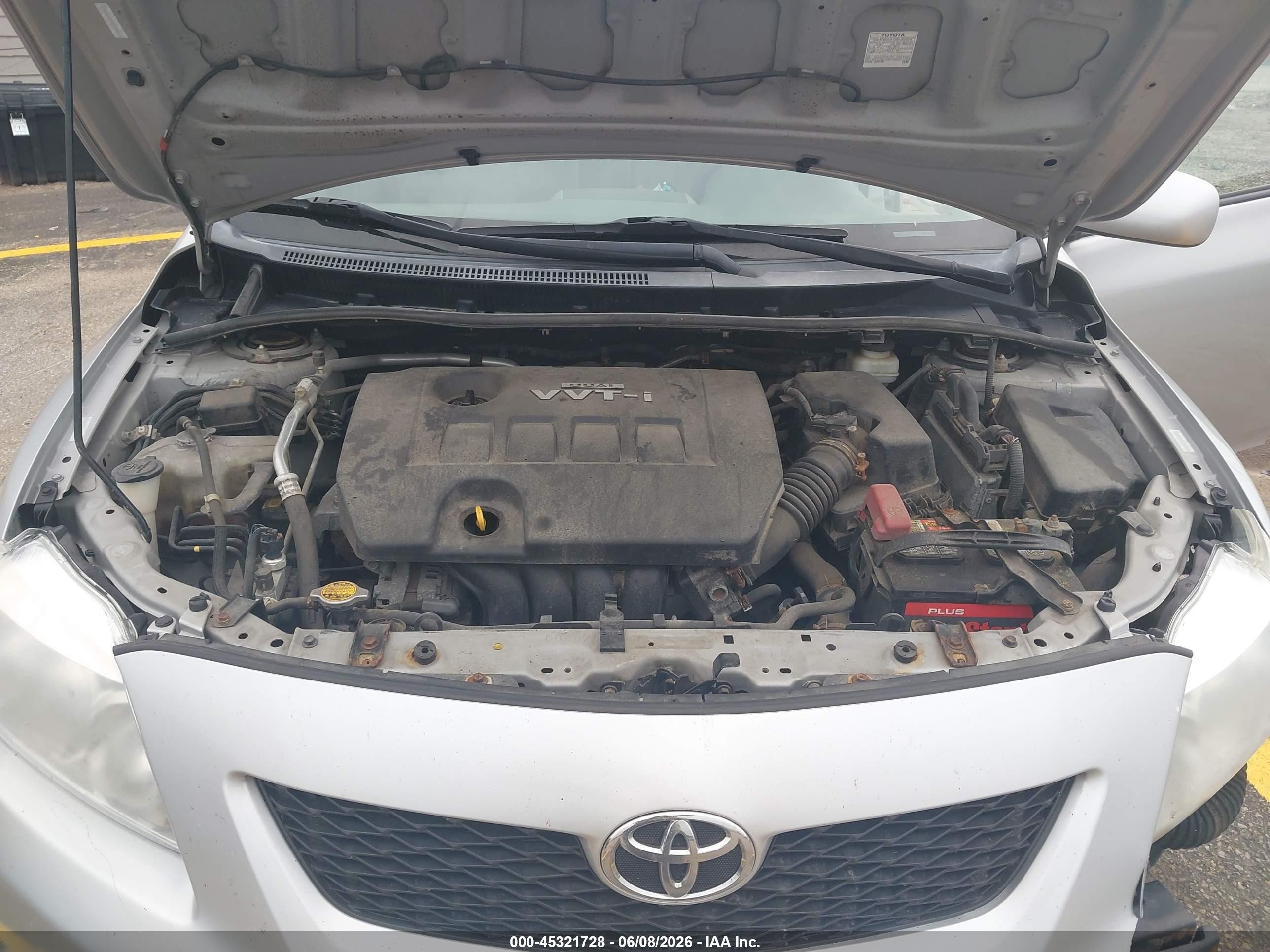 2010 Toyota Corolla Le Серебряный vin: 1NXBU4EE3AZ251819