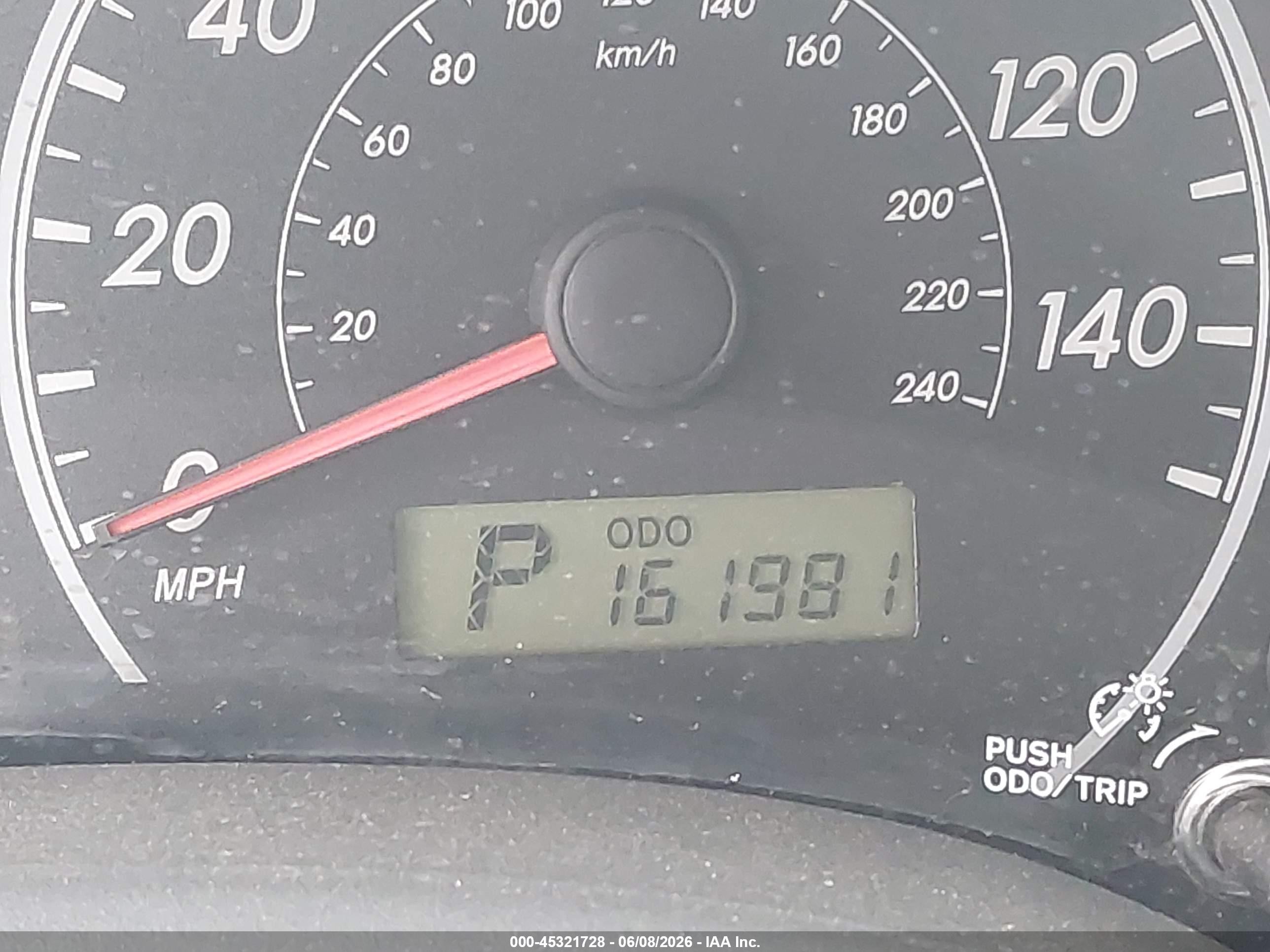 2010 Toyota Corolla Le Серебряный vin: 1NXBU4EE3AZ251819