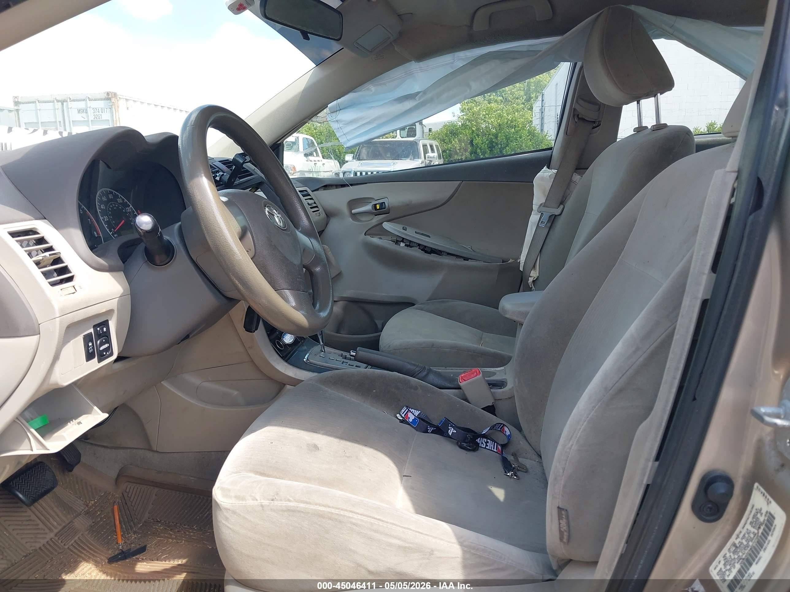 2010 Toyota Corolla Le Gold vin: 1NXBU4EE3AZ270726