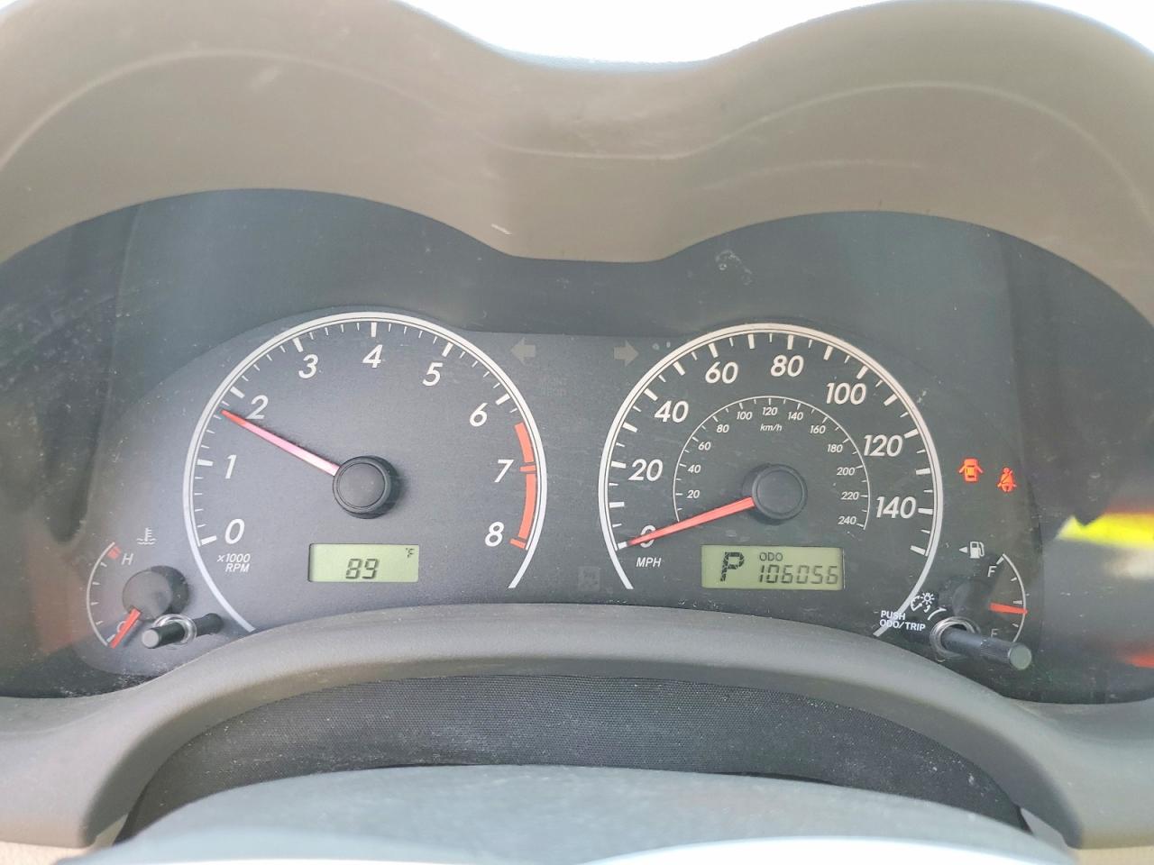 2010 Toyota Corolla Le Green vin: 1NXBU4EE3AZ272735