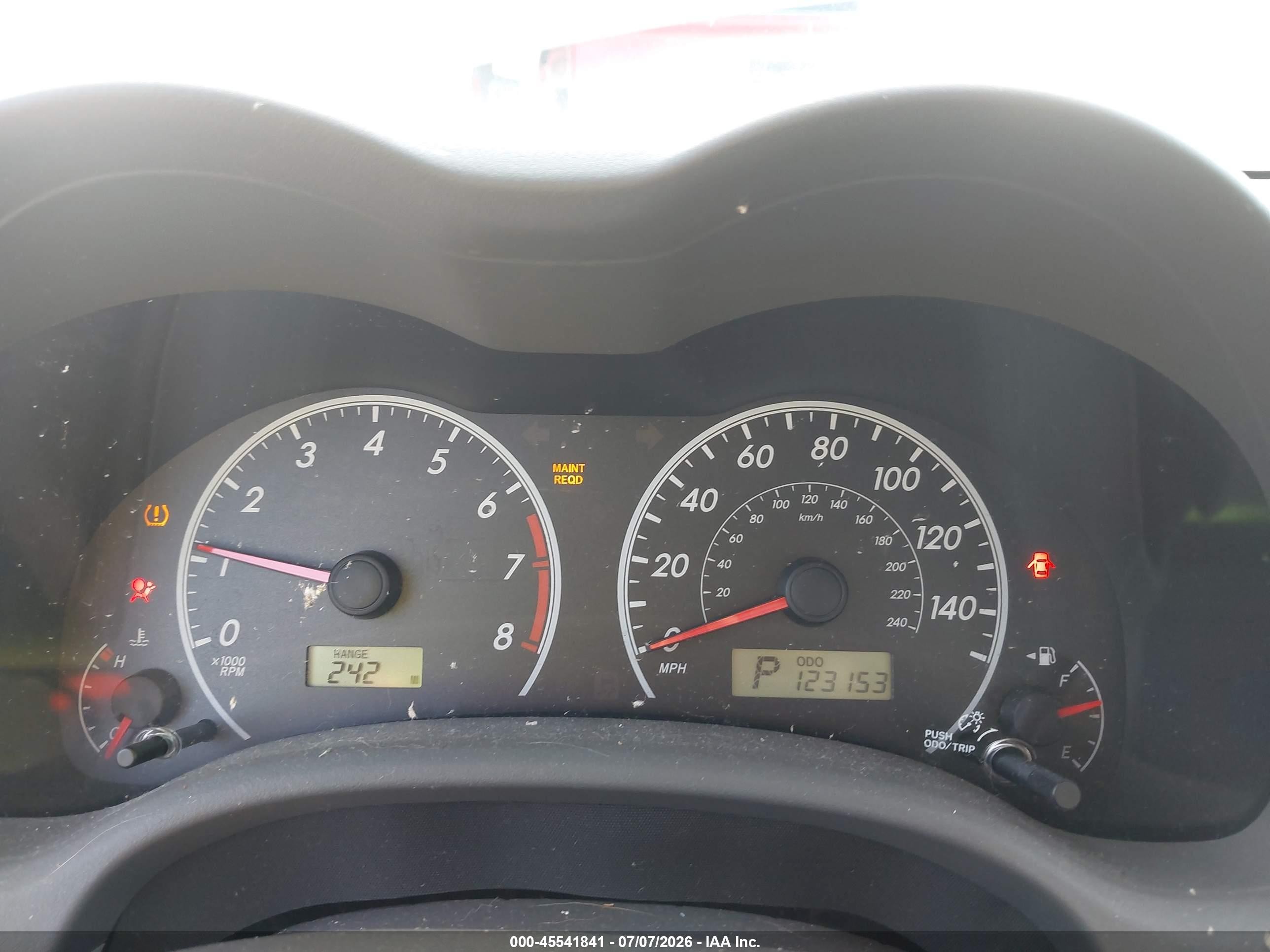 2010 Toyota Corolla Le Silver vin: 1NXBU4EE3AZ275974