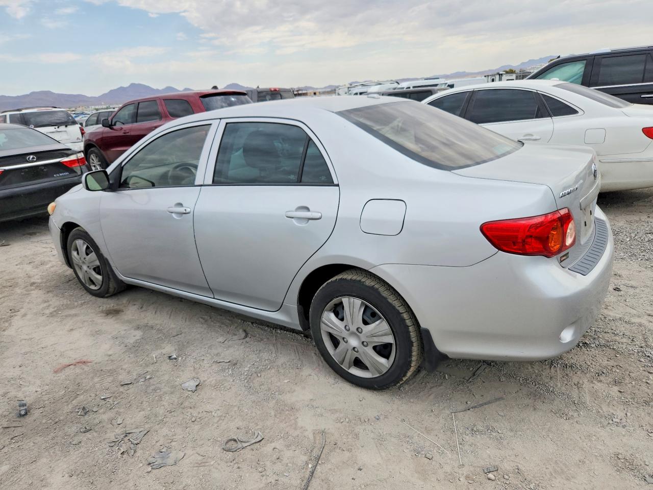 2010 Toyota Corolla Le Silver vin: 1NXBU4EE3AZ282620