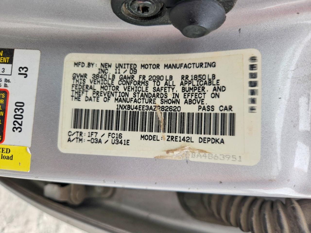 2010 Toyota Corolla Le Silver vin: 1NXBU4EE3AZ282620
