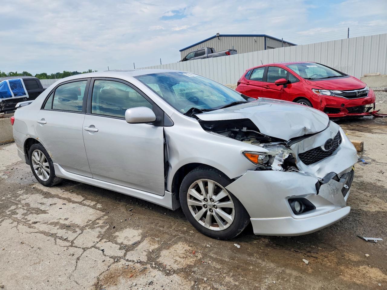2010 Toyota Corolla S Silver vin: 1NXBU4EE3AZ283587