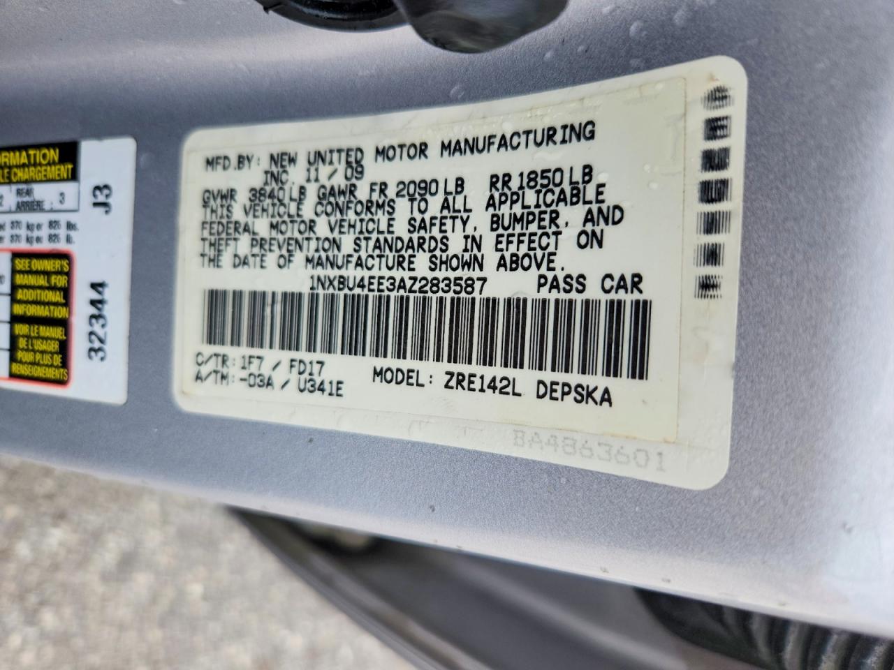2010 Toyota Corolla S Silver vin: 1NXBU4EE3AZ283587