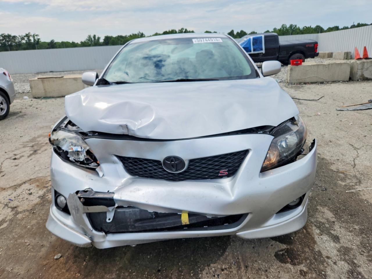 2010 Toyota Corolla S Silver vin: 1NXBU4EE3AZ283587
