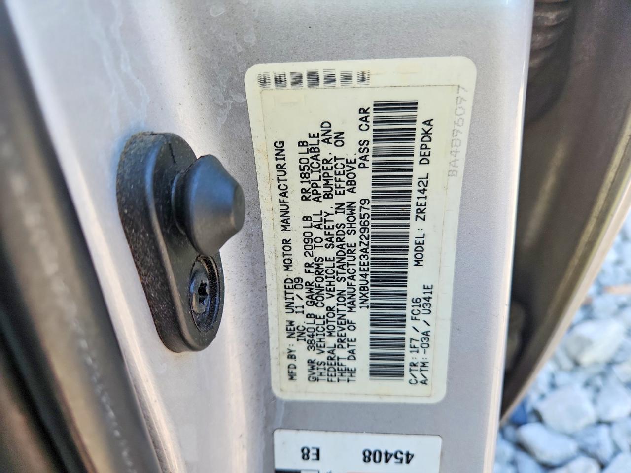 2010 Toyota Corolla Le Silver vin: 1NXBU4EE3AZ296579
