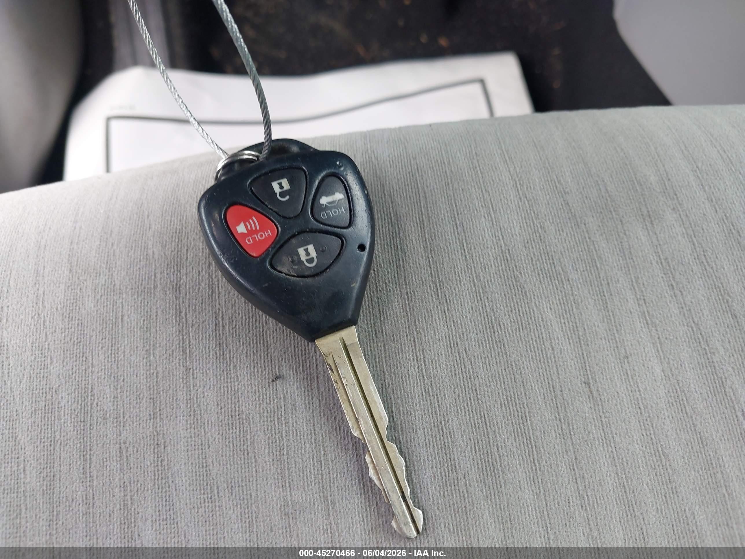 2010 Toyota Corolla Le Silver vin: 1NXBU4EE3AZ310089