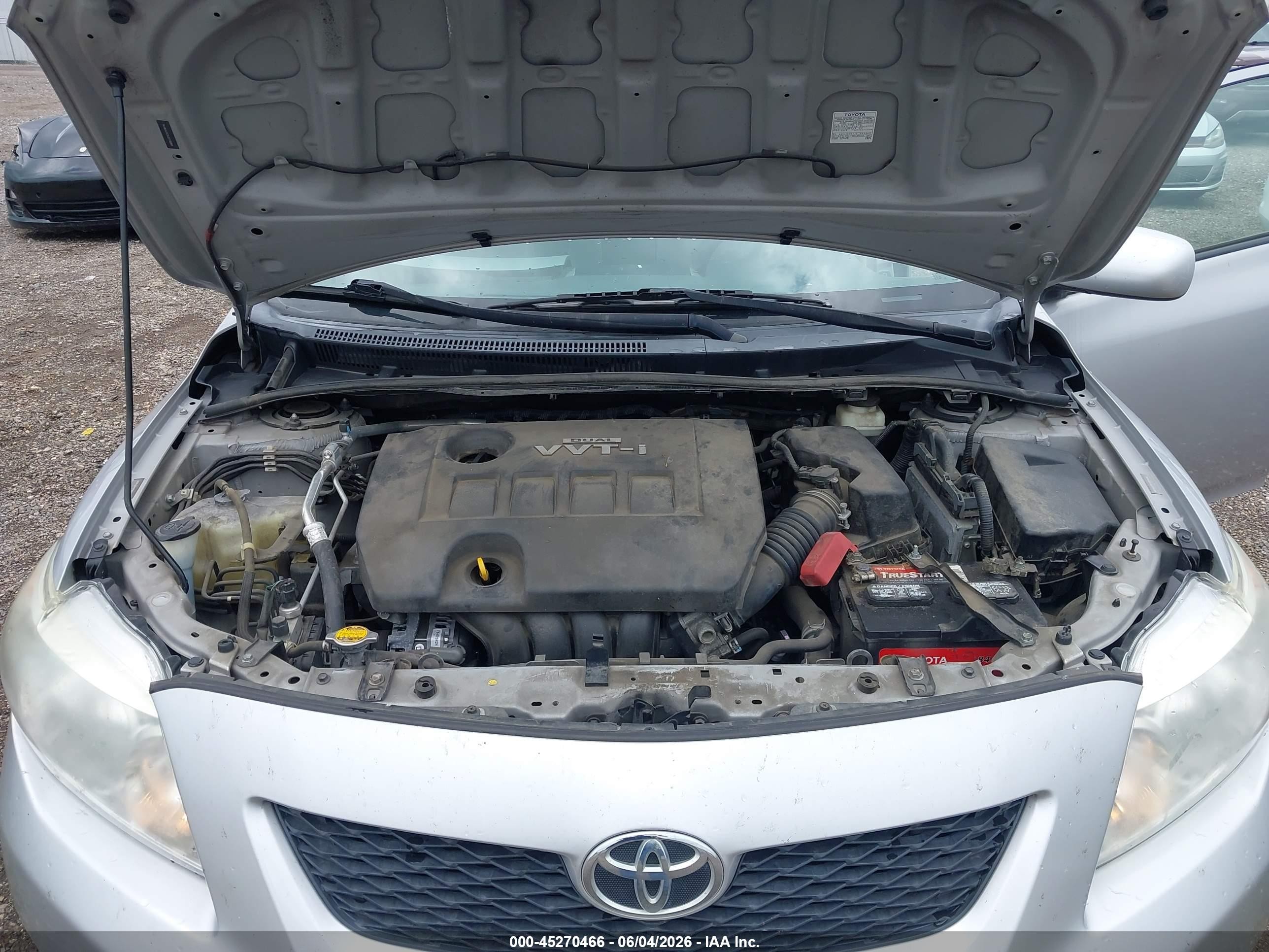 2010 Toyota Corolla Le Silver vin: 1NXBU4EE3AZ310089