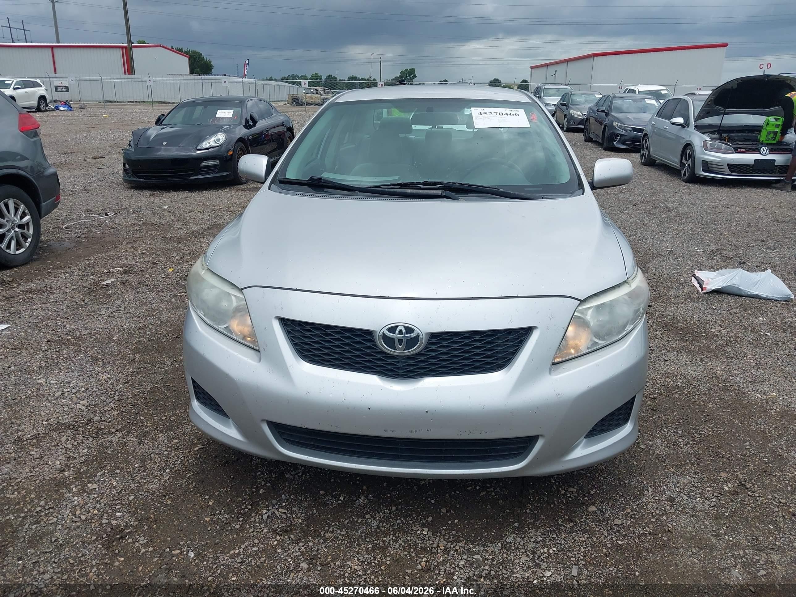 2010 Toyota Corolla Le Silver vin: 1NXBU4EE3AZ310089