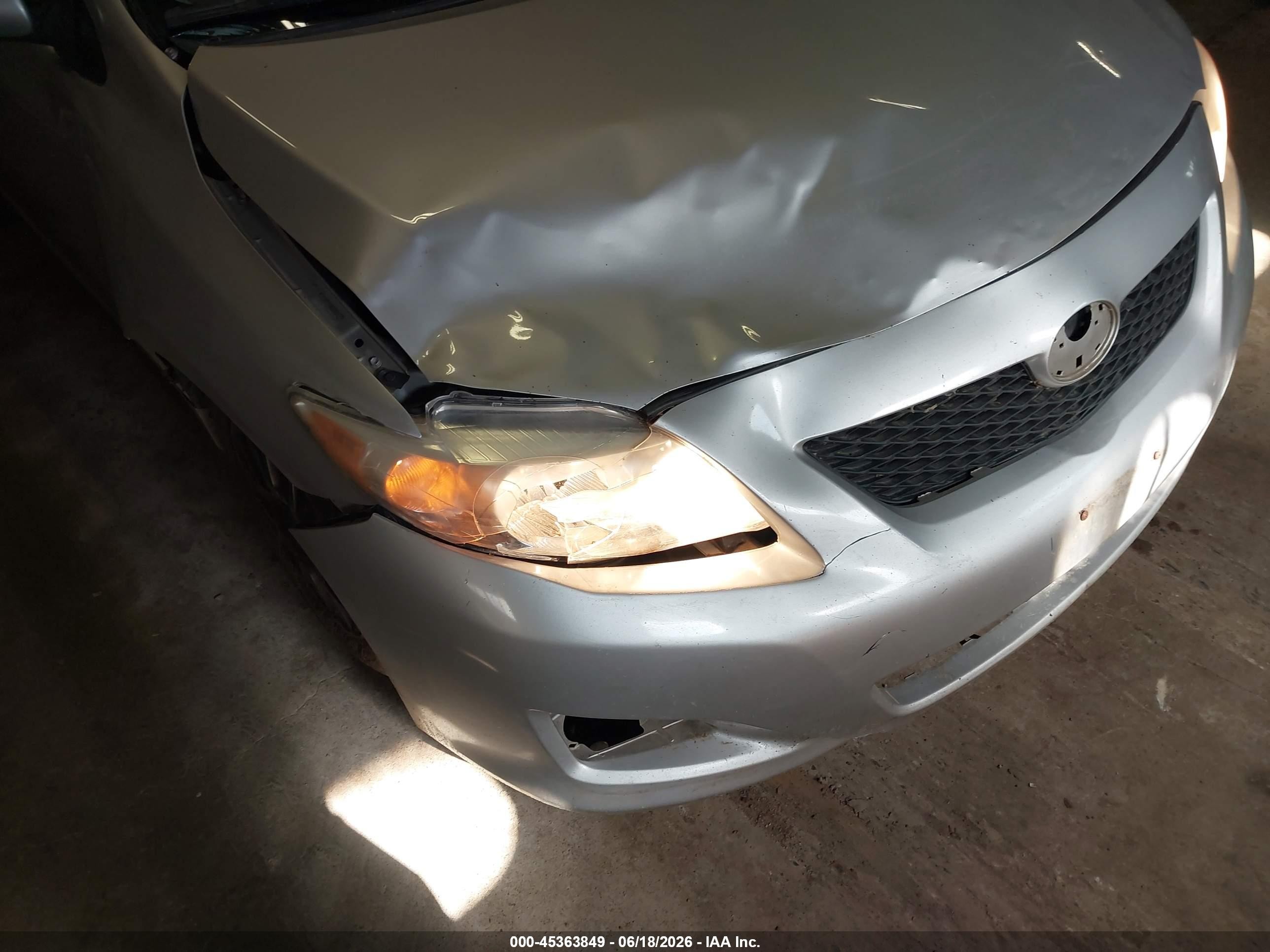 2010 Toyota Corolla Le Silver vin: 1NXBU4EE3AZ316653