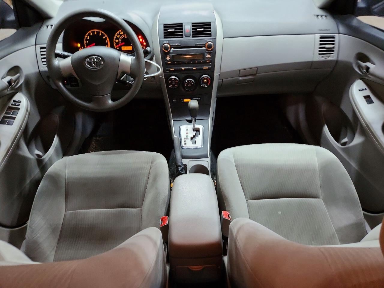 2010 Toyota Corolla Le Серый vin: 1NXBU4EE3AZ319052