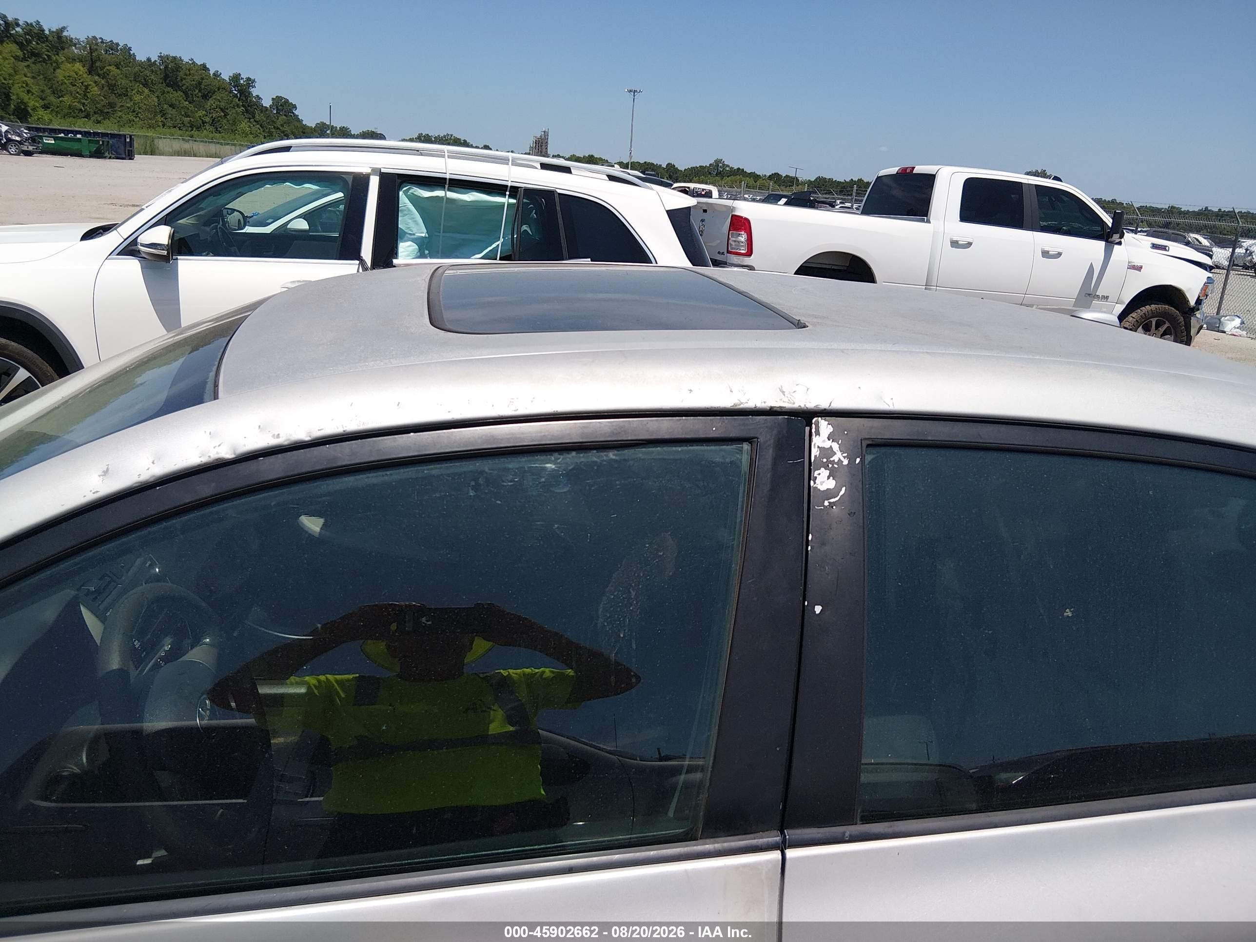 2010 Toyota Corolla S Silver vin: 1NXBU4EE3AZ325885