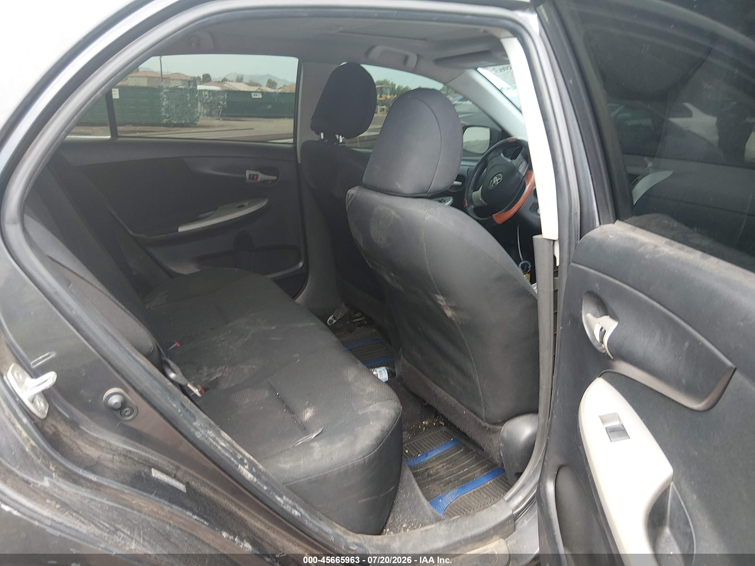 2010 Toyota Corolla S Серый vin: 1NXBU4EE3AZ335932