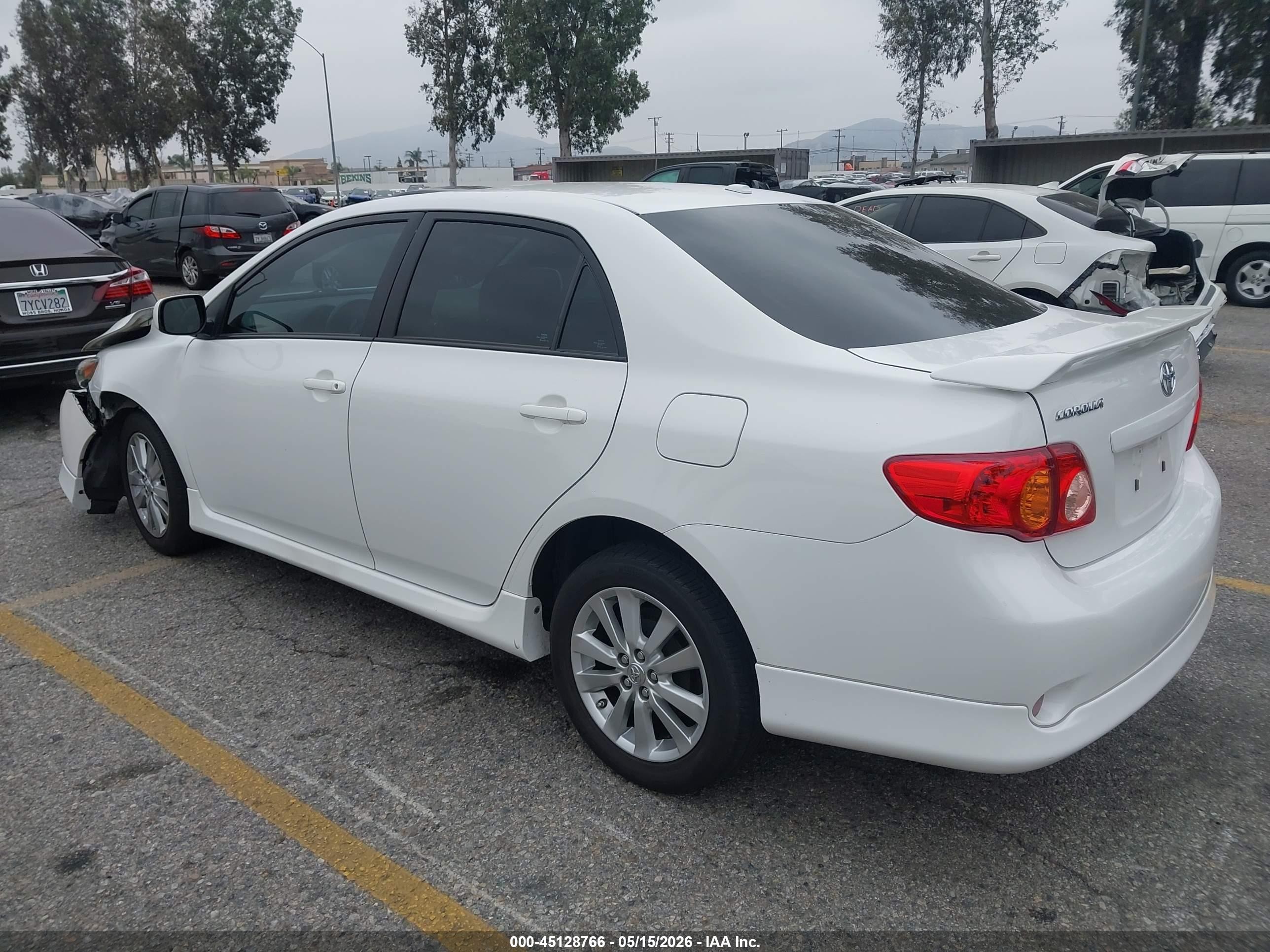 2010 Toyota Corolla S White vin: 1NXBU4EE3AZ341357