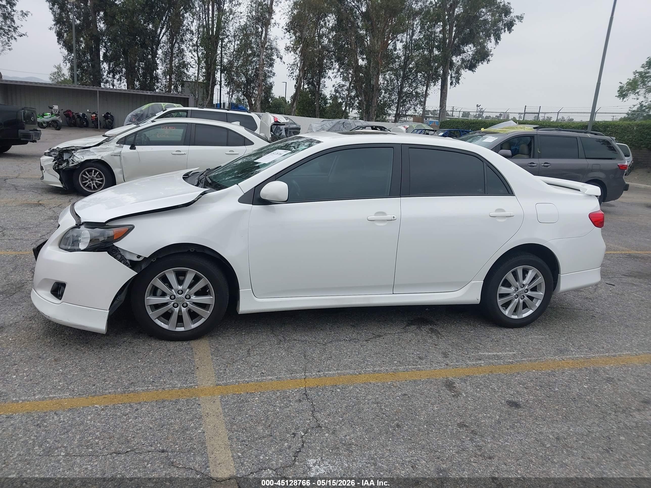 2010 Toyota Corolla S White vin: 1NXBU4EE3AZ341357
