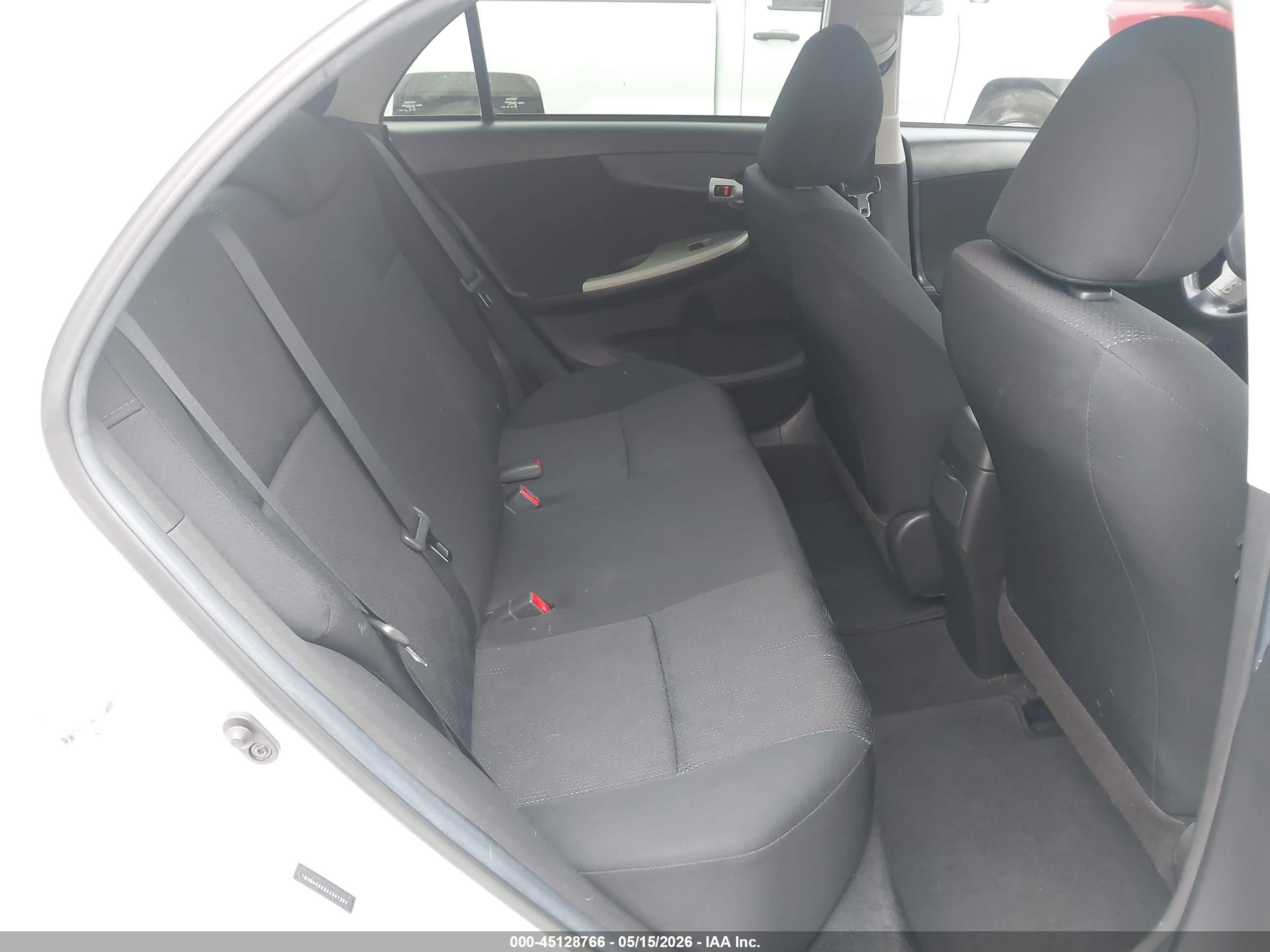 2010 Toyota Corolla S White vin: 1NXBU4EE3AZ341357