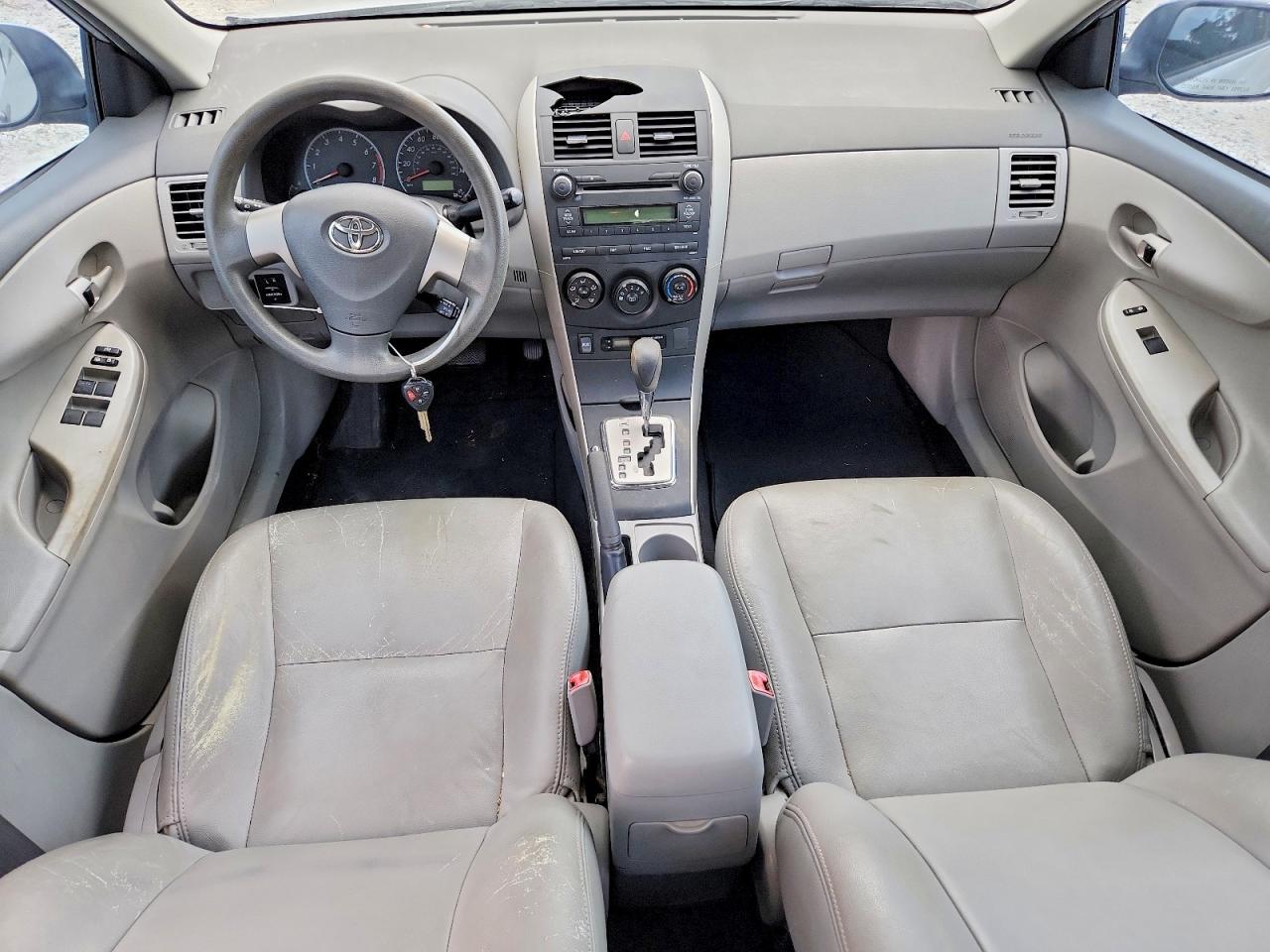 2010 Toyota Corolla Le Silver vin: 1NXBU4EE3AZ350446