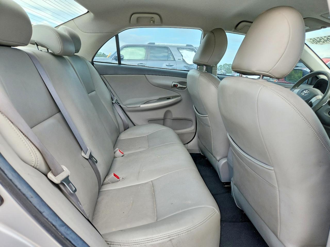 2010 Toyota Corolla Le Silver vin: 1NXBU4EE3AZ350446