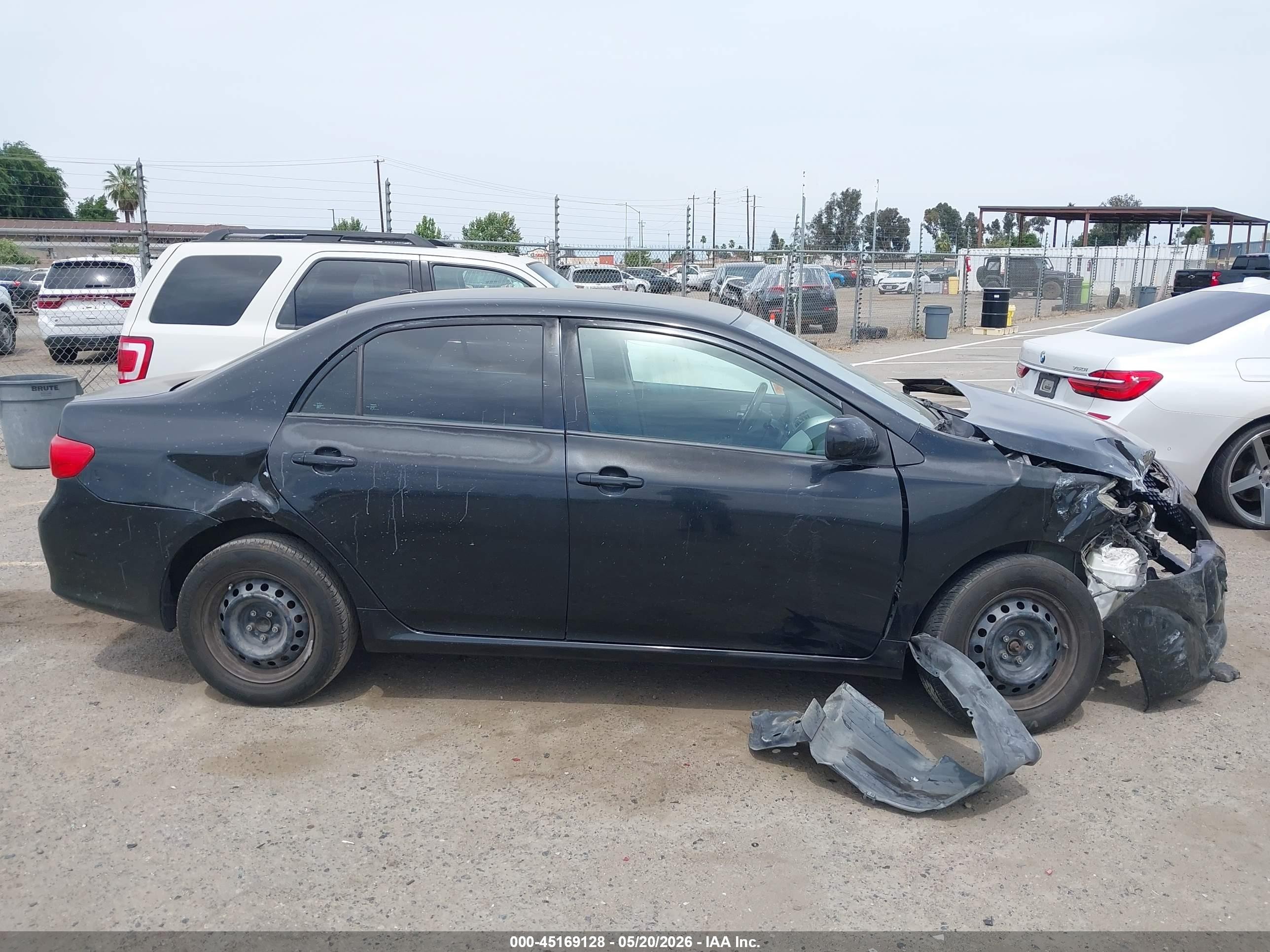 2010 Toyota Corolla Le Black vin: 1NXBU4EE3AZ367800