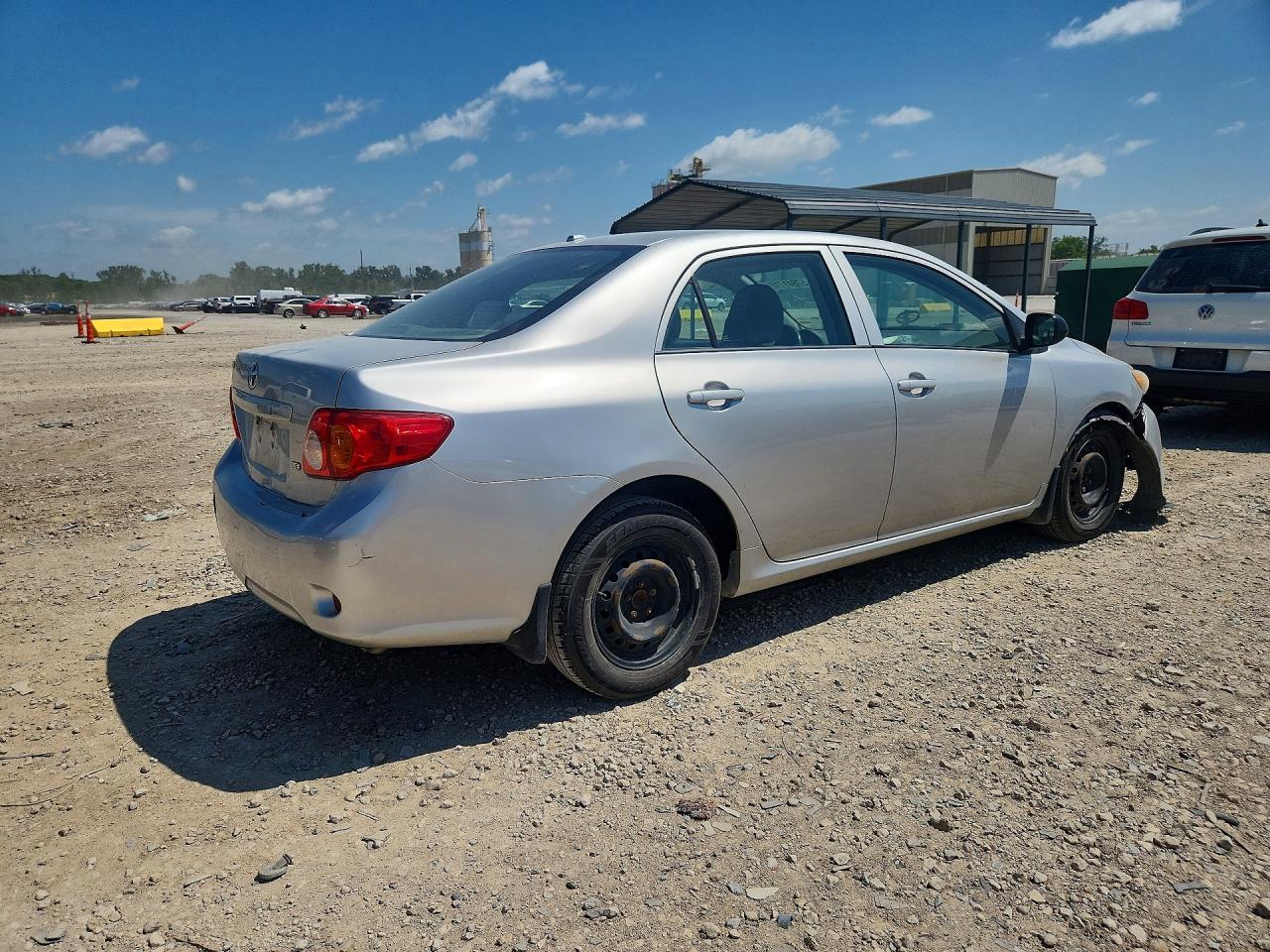 2010 Toyota Corolla Le Silver vin: 1NXBU4EE3AZ381776