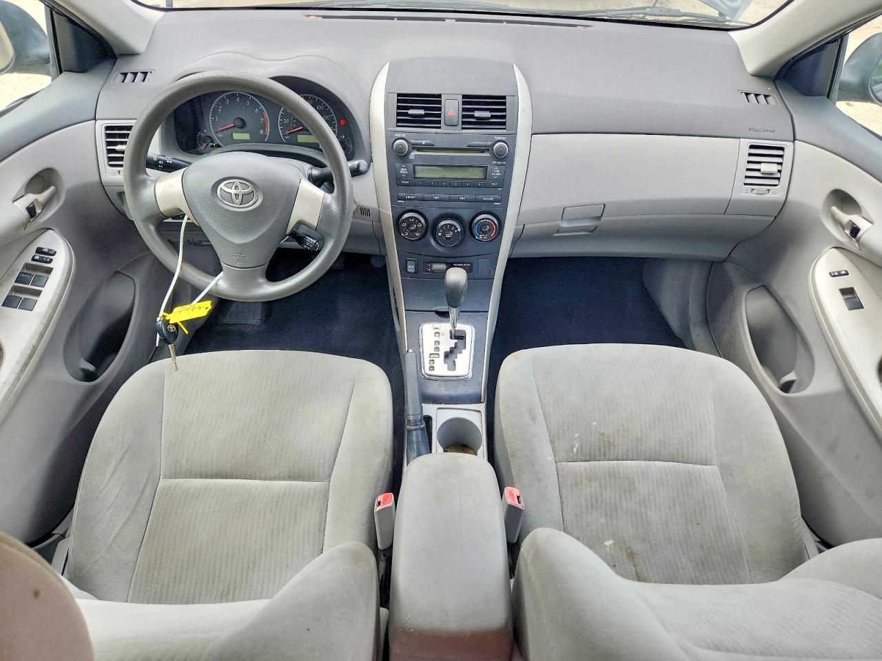 2010 Toyota Corolla Le Gray vin: 1NXBU4EE3AZ386458