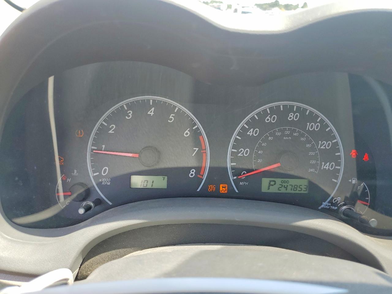 2010 Toyota Corolla Le Silver vin: 1NXBU4EE4AZ173518