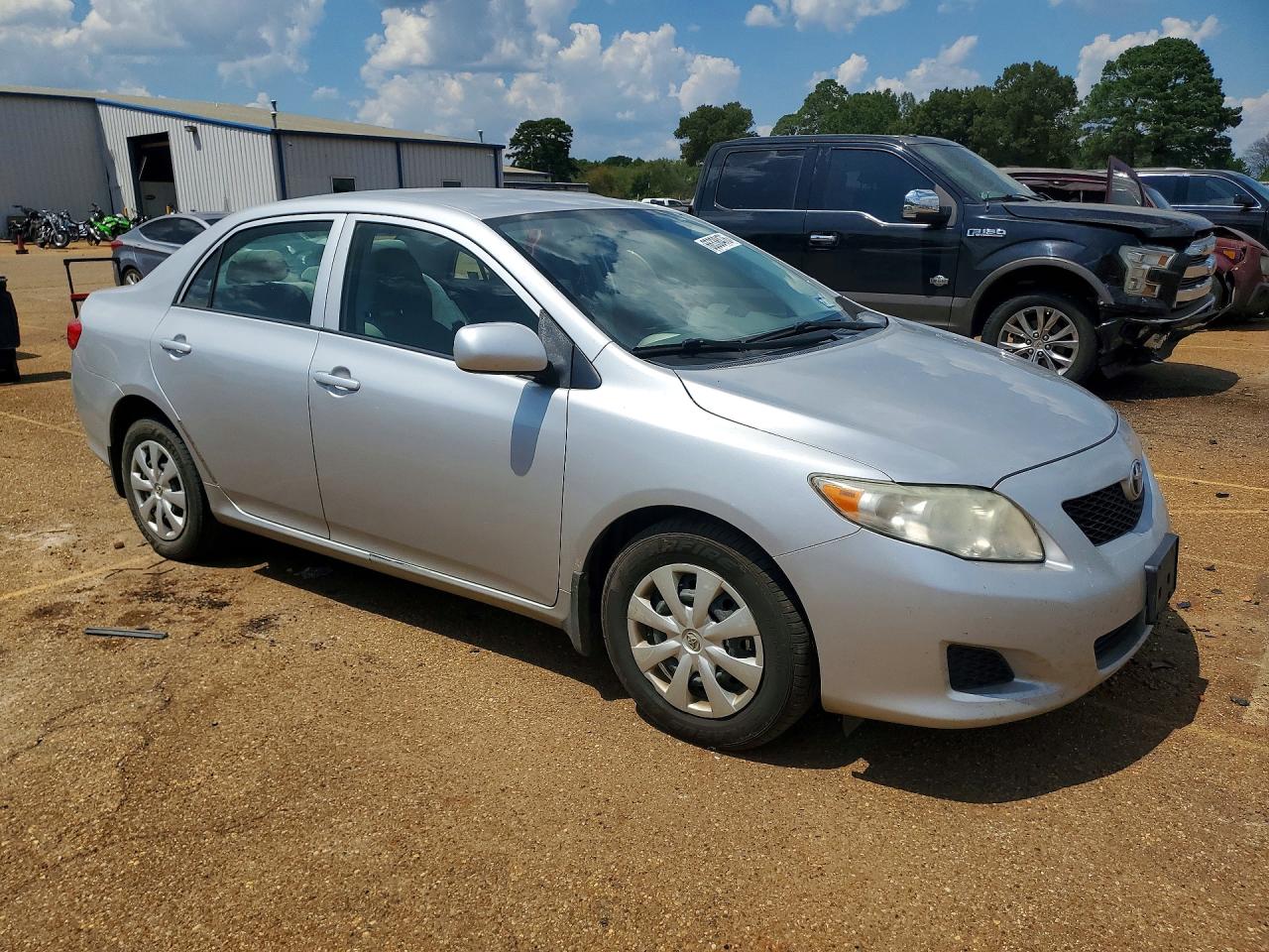 2010 Toyota Corolla Le Silver vin: 1NXBU4EE4AZ173518
